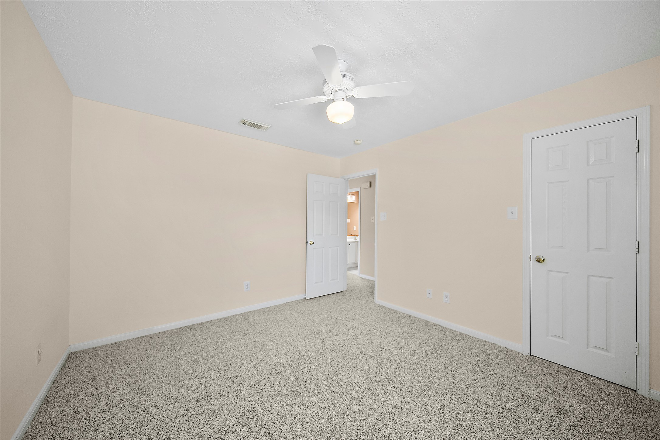 22430 Water Edge Lane Property Photo 24