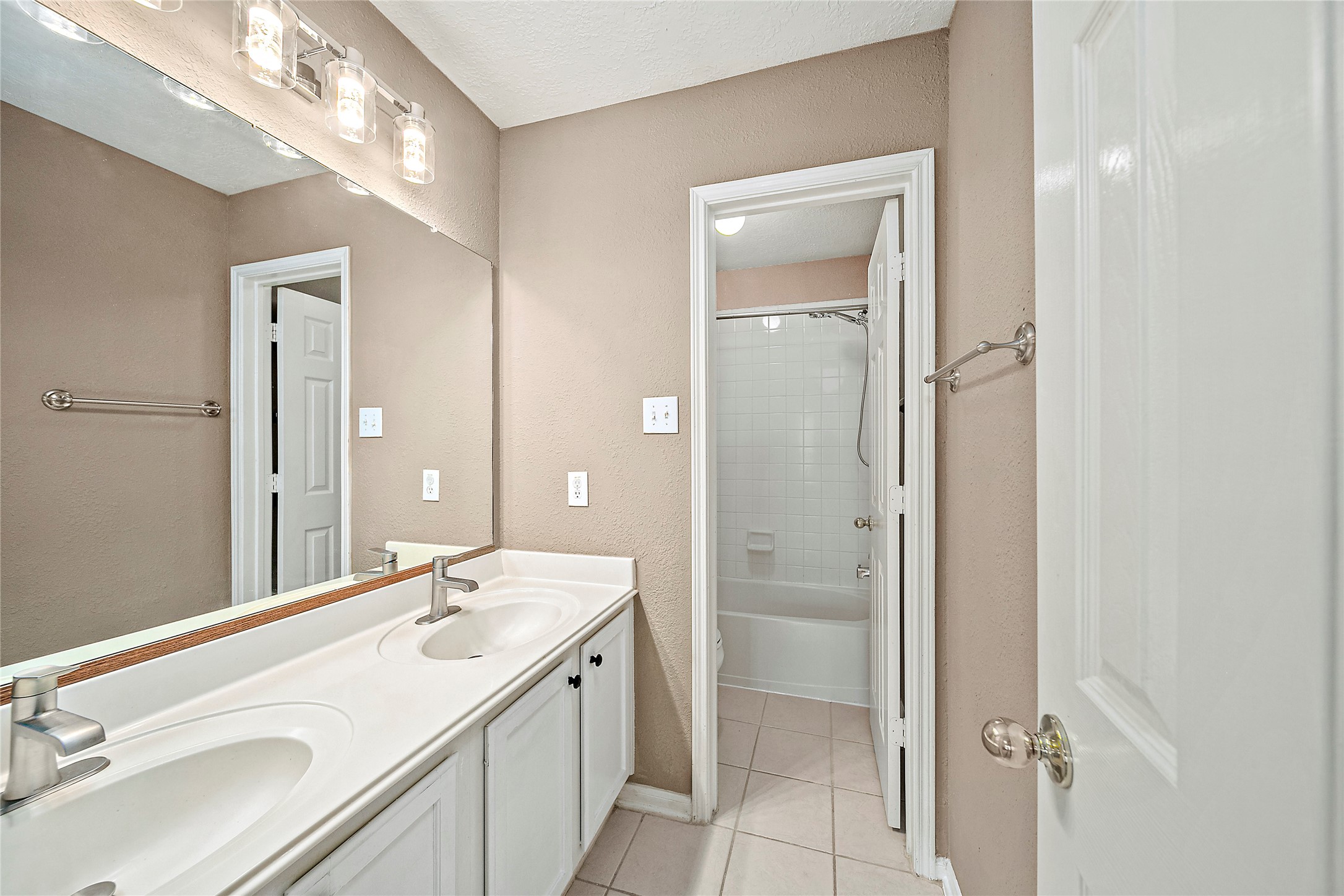 22430 Water Edge Lane Property Photo 27