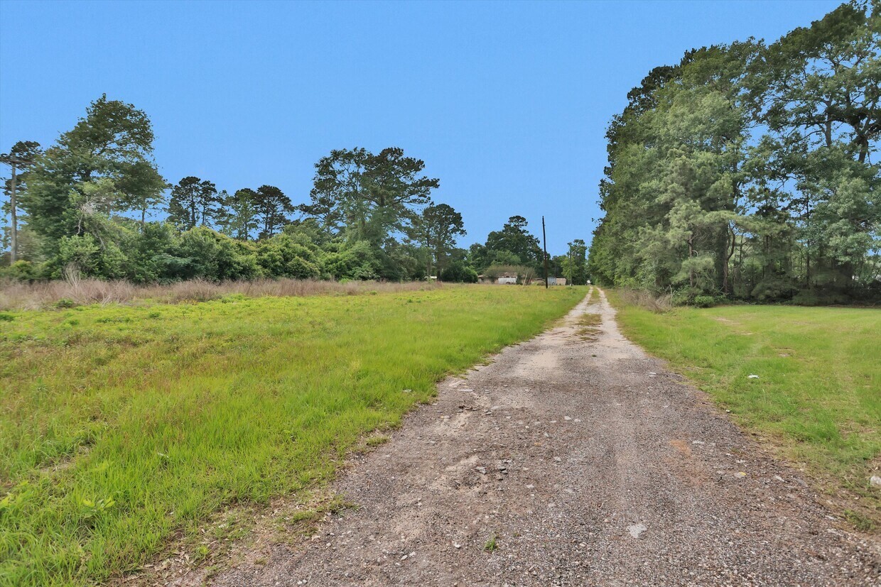 15635 Hwy 105 E Road Property Photo 21