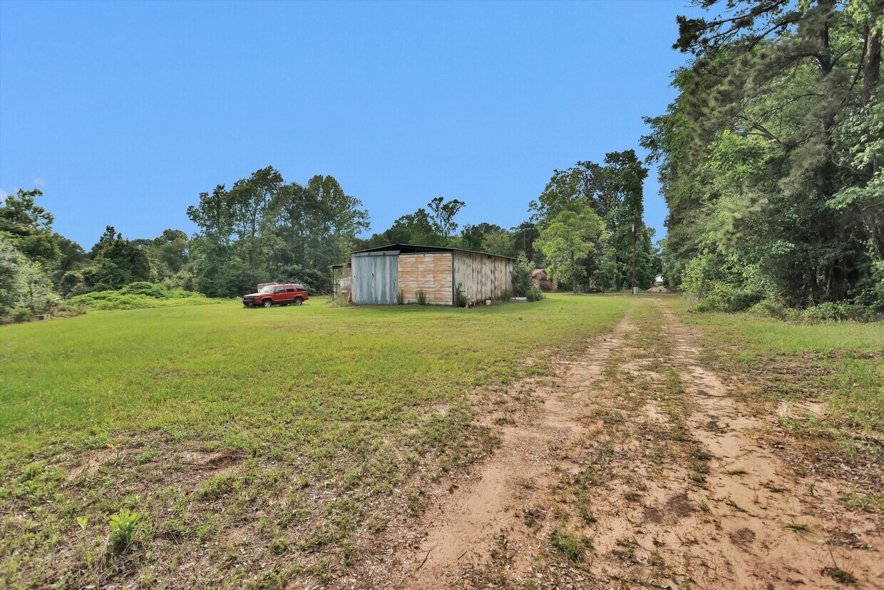 15635 Hwy 105 E Road Property Photo 23