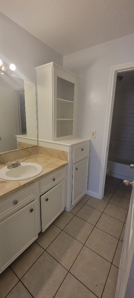 11507 Nobility Drive B Property Photo 9