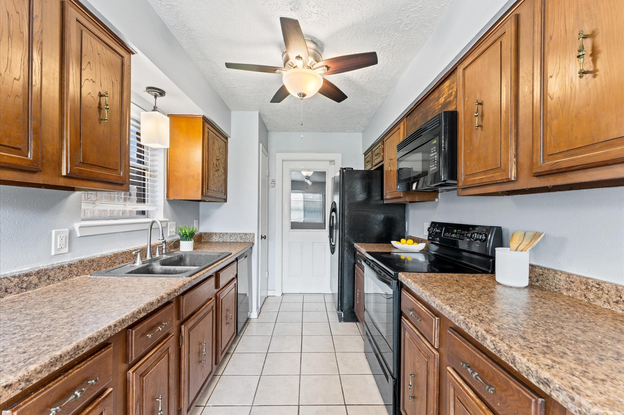 11227 Verlaine Drive, Houston Tx 77065 Property Photo 6