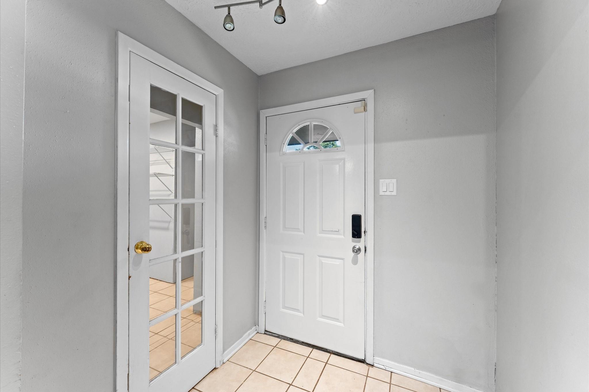 11227 Verlaine Drive Property Photo 16