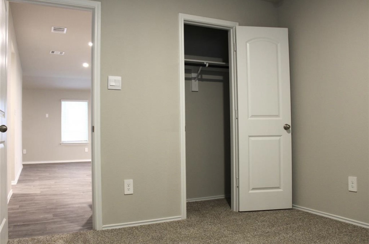 40643 Creekside Bluff Trail Property Photo 21