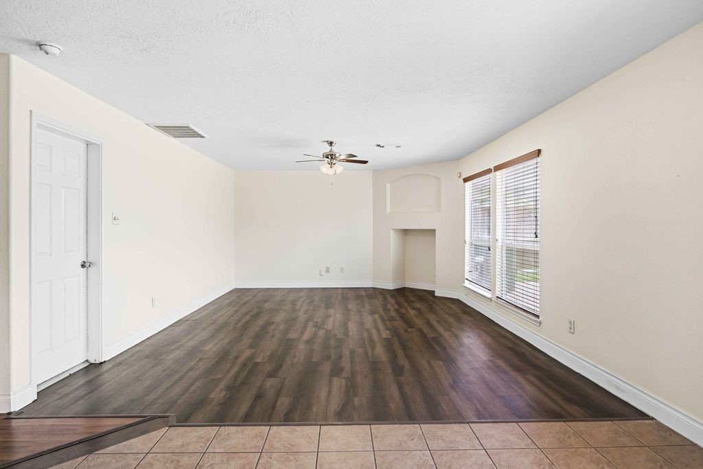 14015 Crossvale Lane Property Photo 9