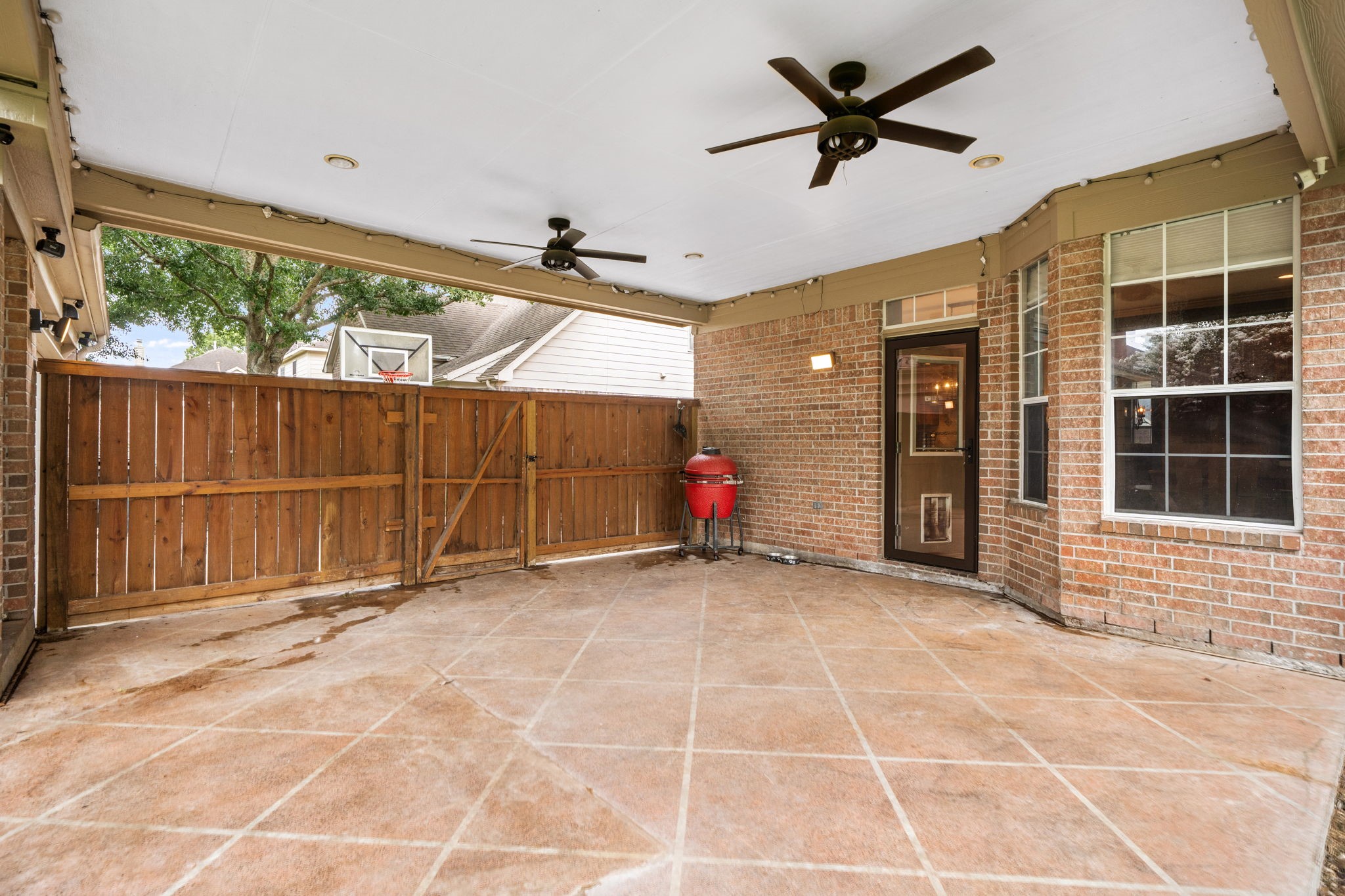 17511 Tall Maple Court Property Photo 25