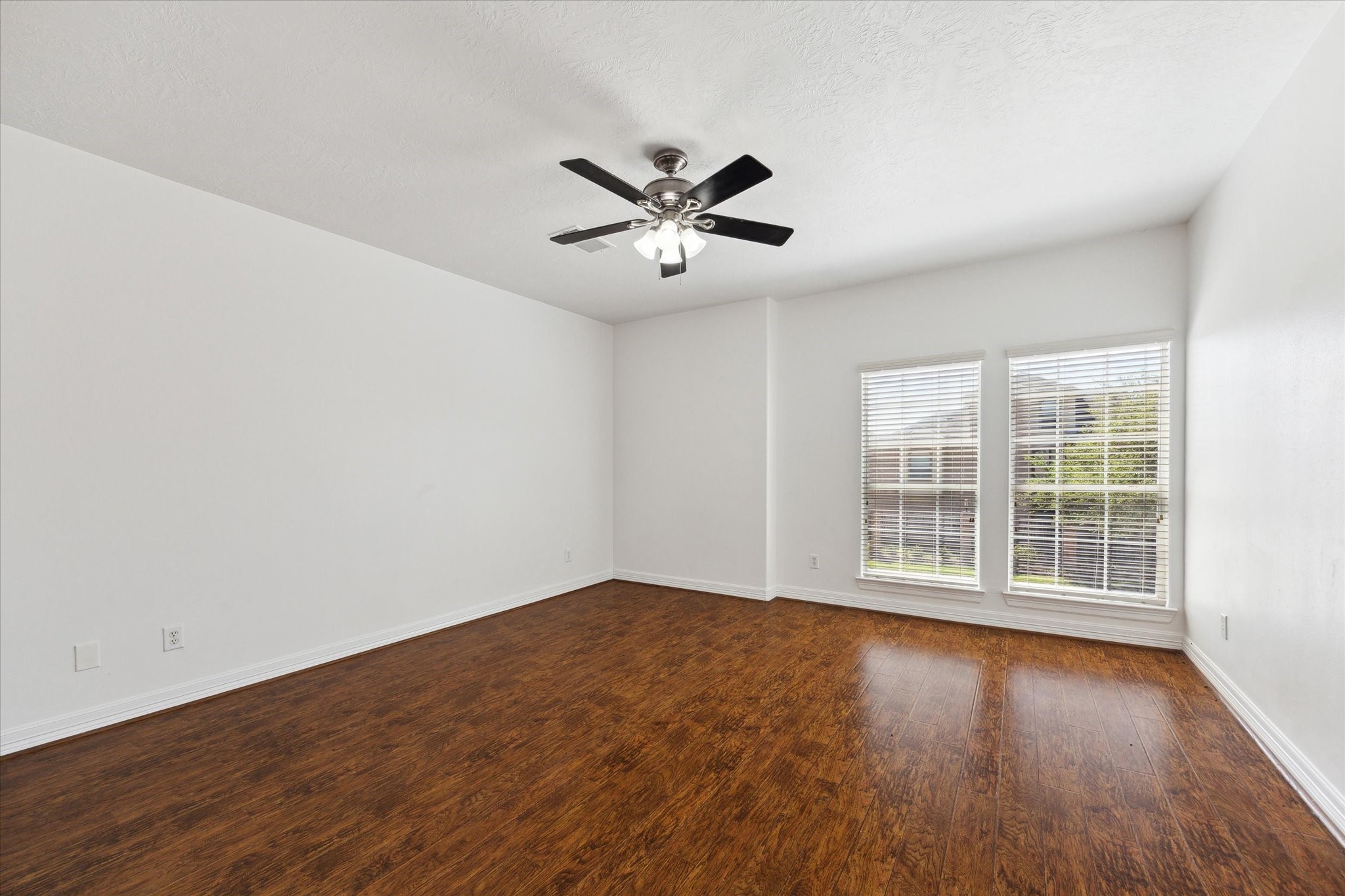 13639 Brookbluff Lane Property Photo 17