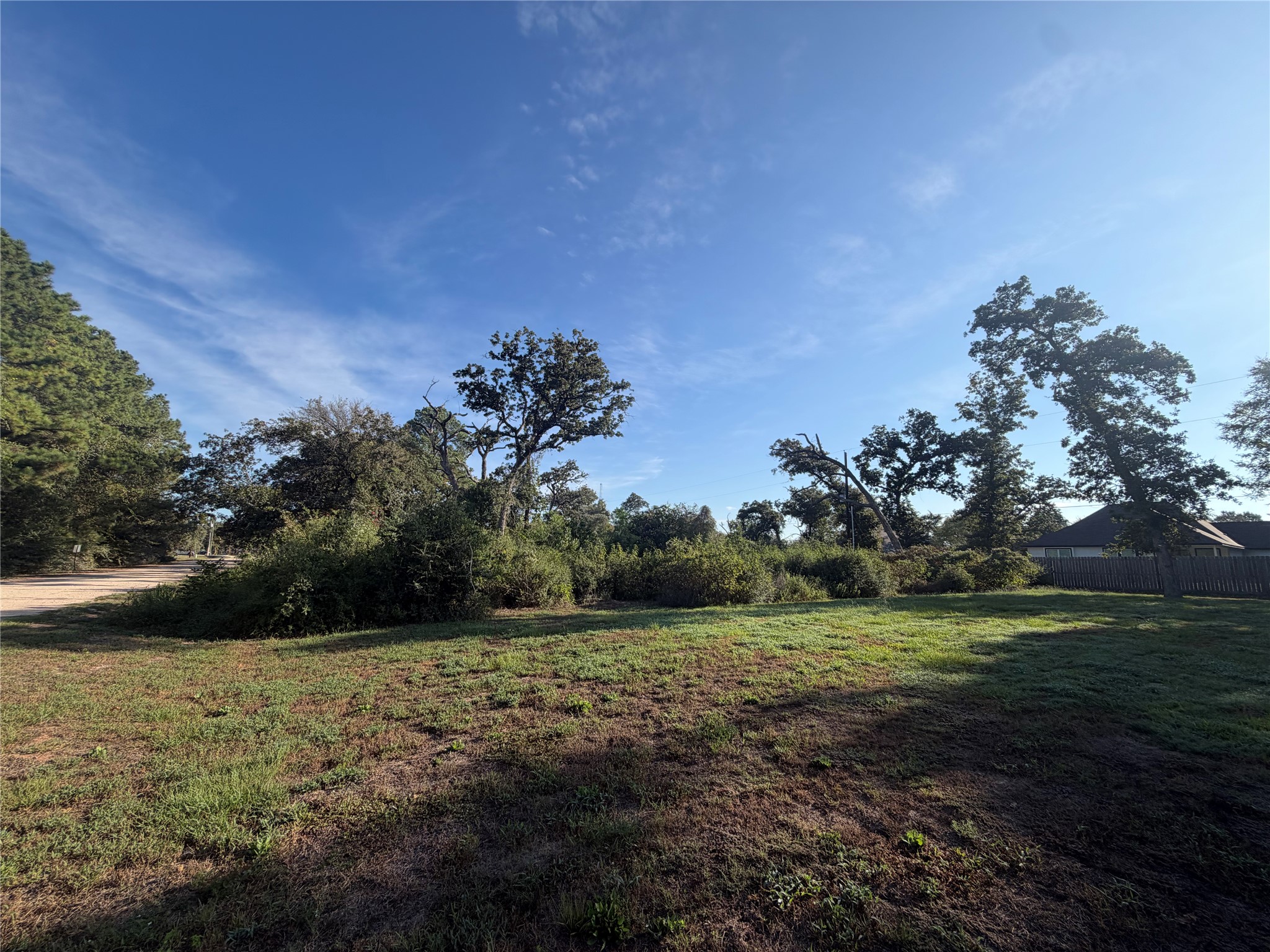 26239 Lakeshore Drive Property Photo 3