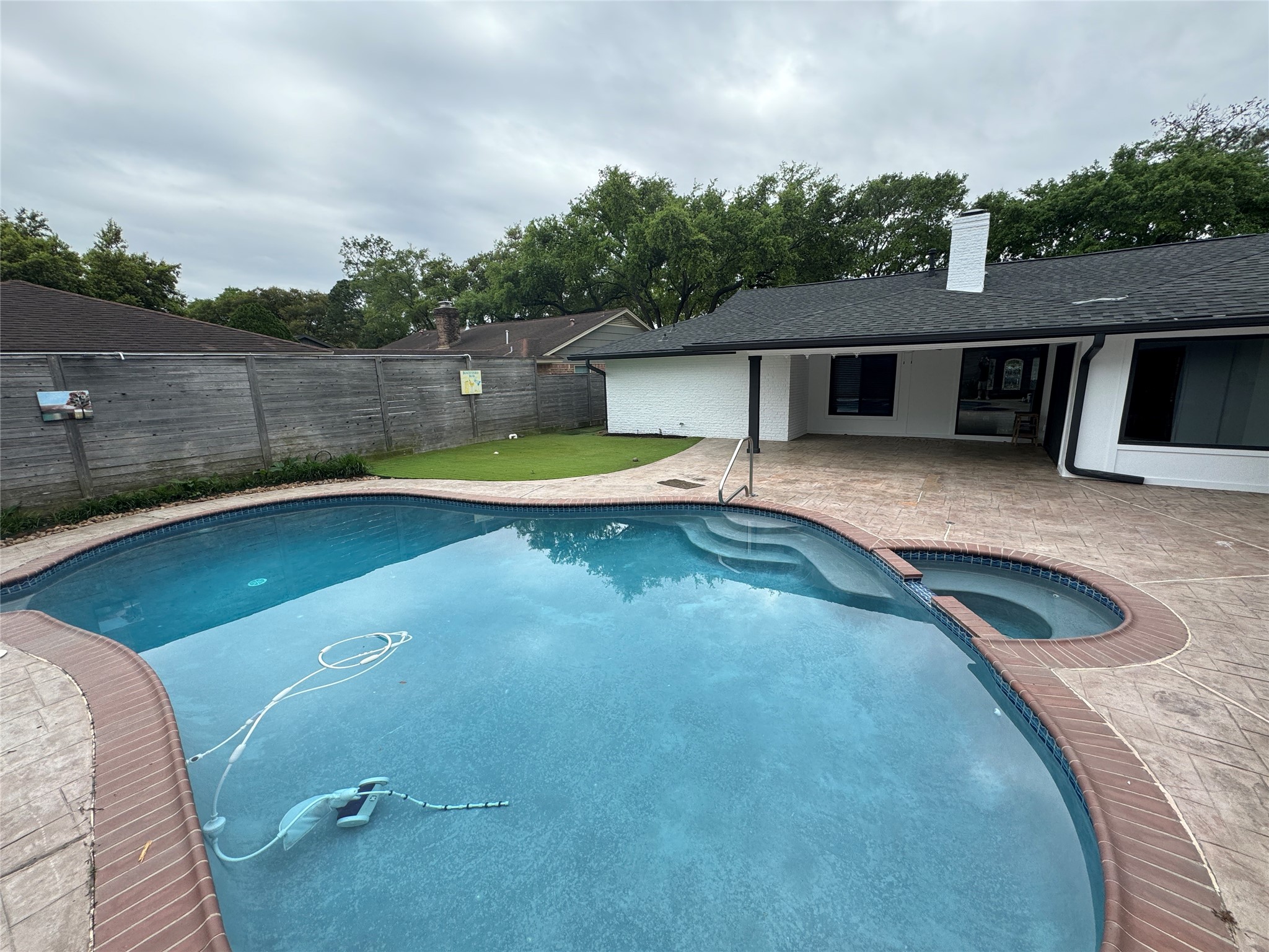 9911 Cedarhurst Drive Property Photo 22