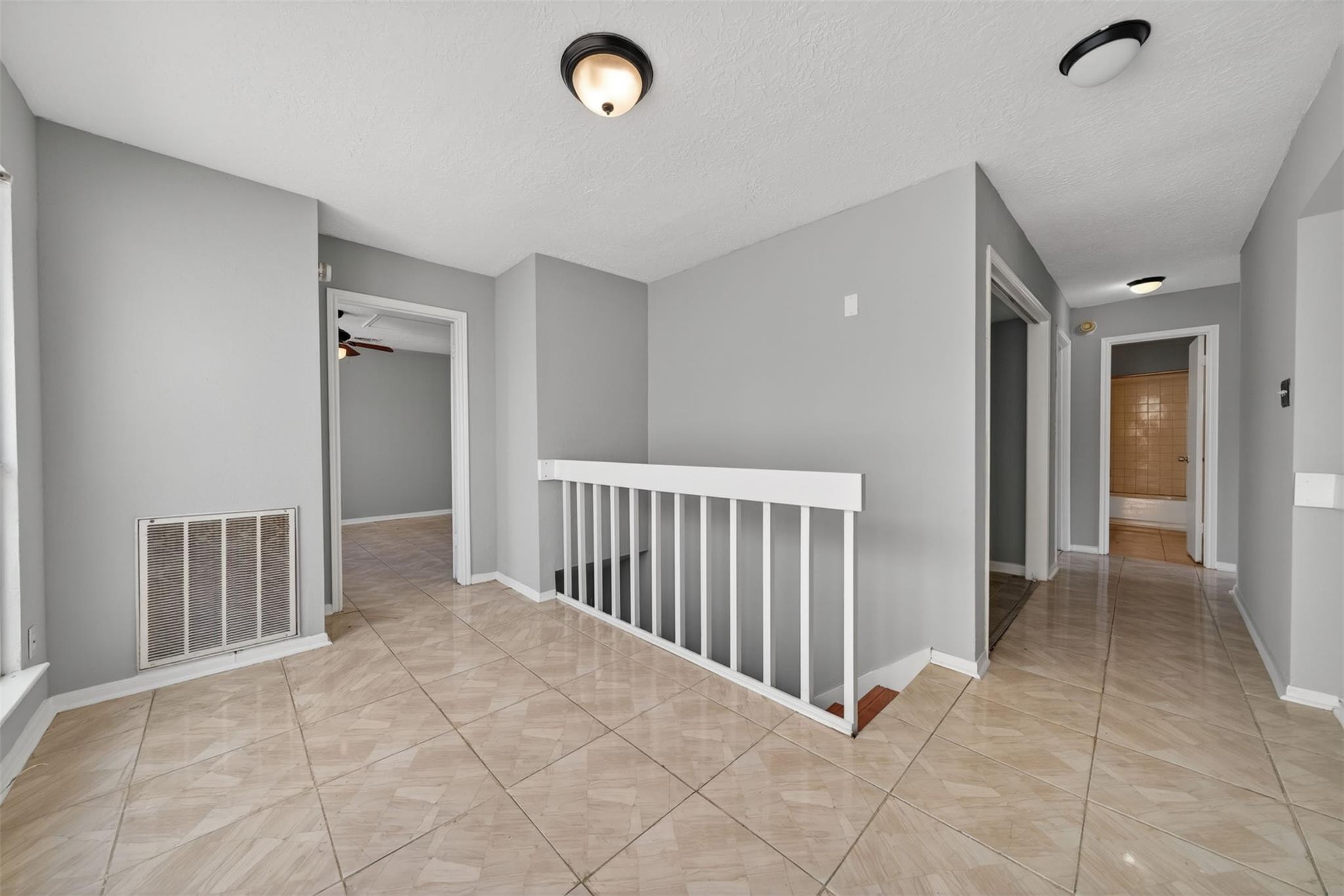 6426 Old Chatham Lane, Houston Tx 77035 Property Photo 27