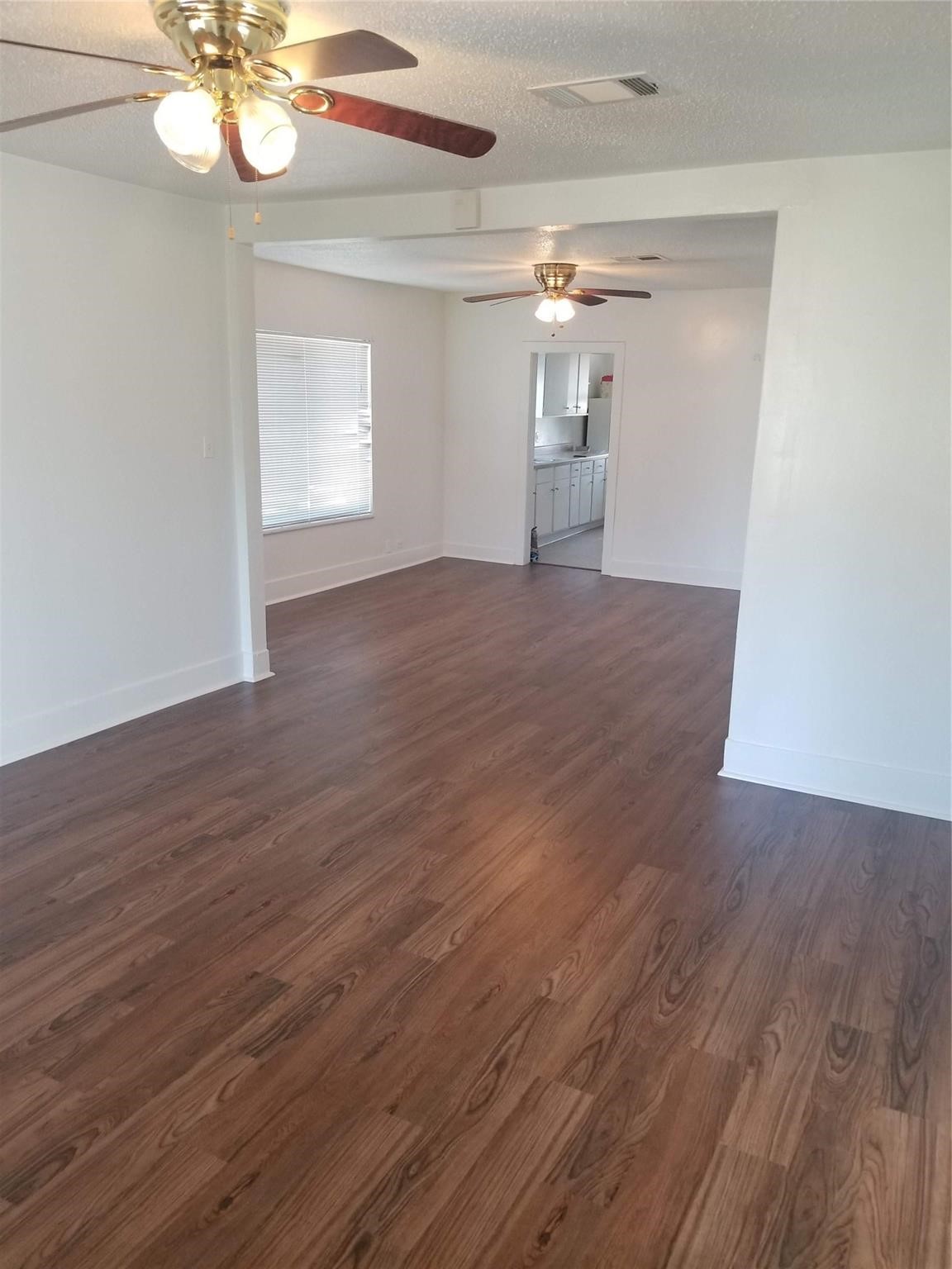 2823 Cleburne Street Property Photo 8