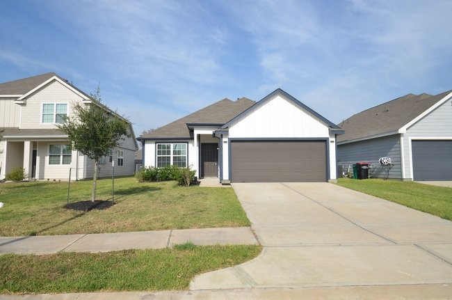 5626 Brooklyn Rose Drive Property Photo 1