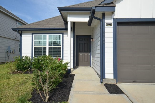 5626 Brooklyn Rose Drive Property Photo 9