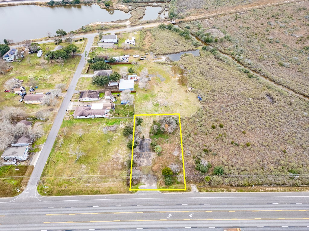4811 Highway 6 Property Photo 2