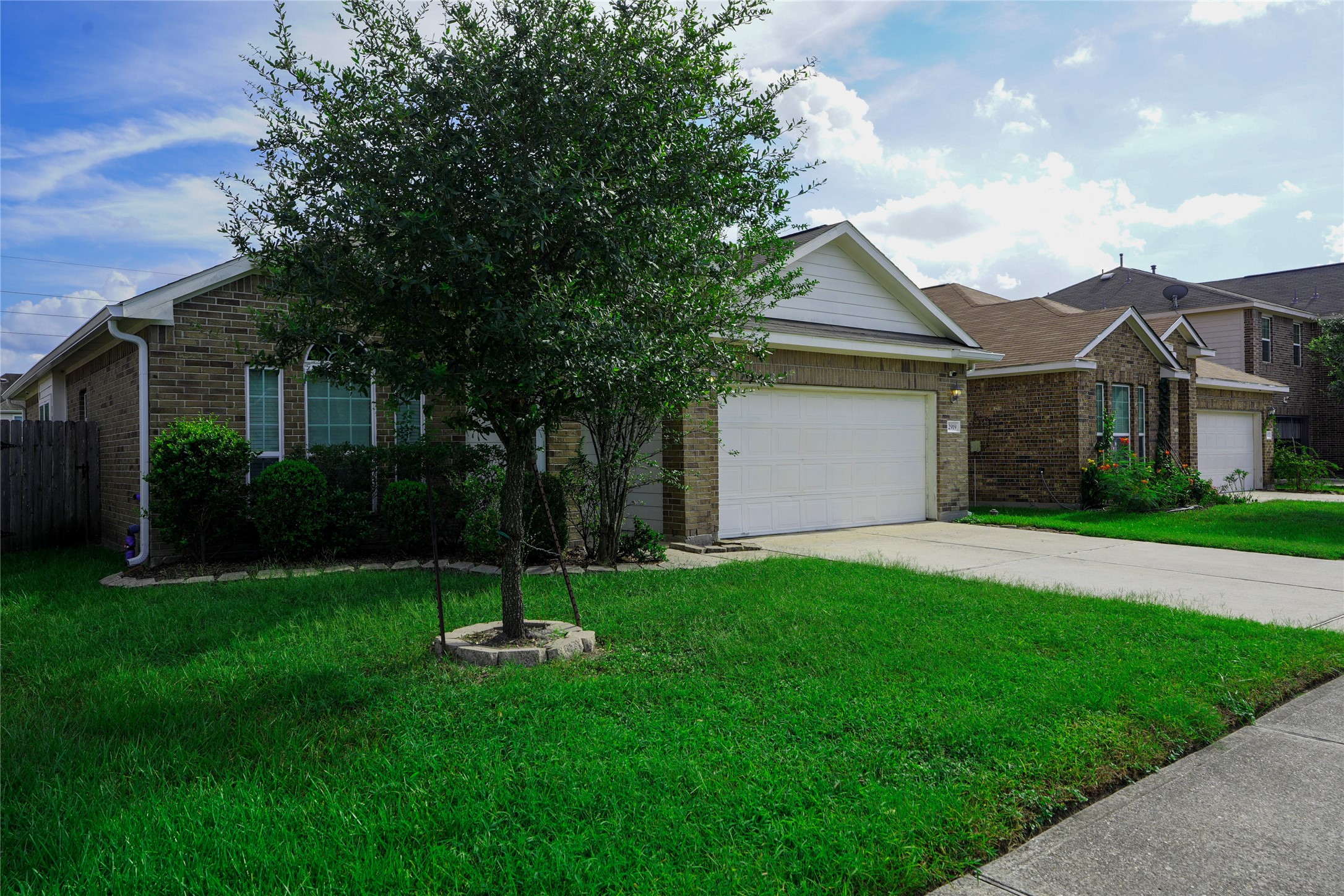 2919 Silverchase Meadows Drive Property Photo 4
