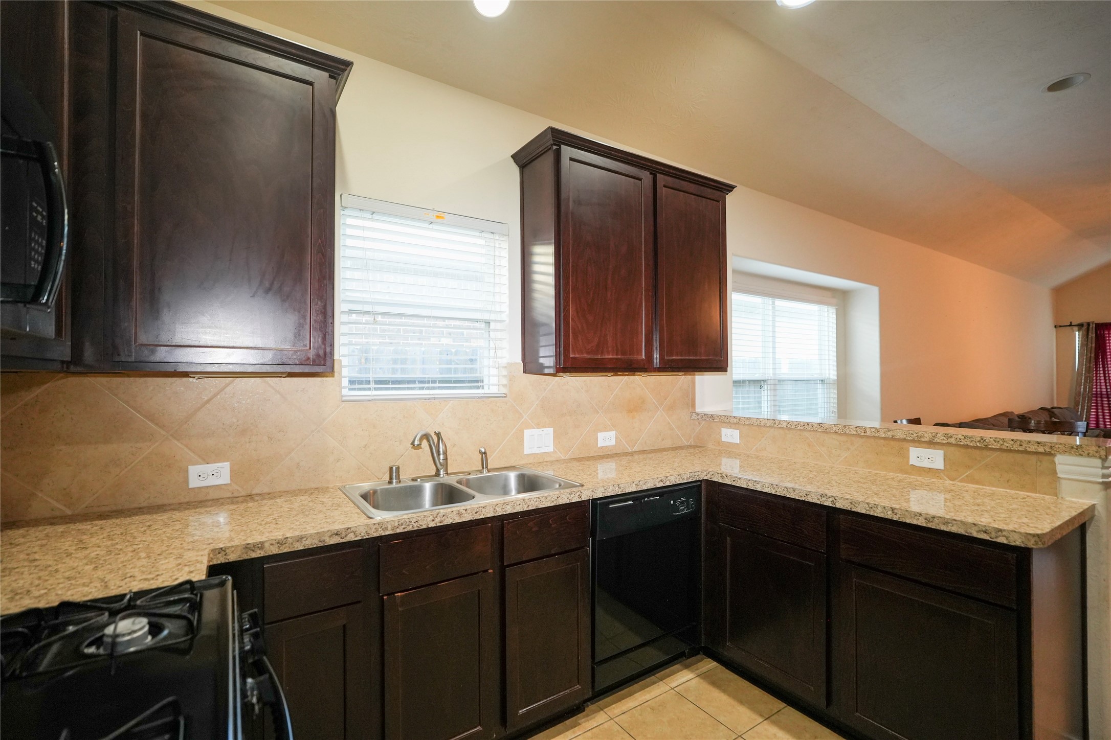 2919 Silverchase Meadows Drive Property Photo 12