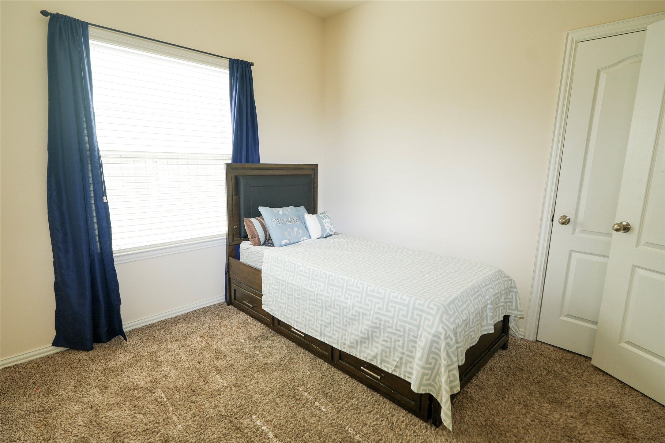 2919 Silverchase Meadows Drive Property Photo 30