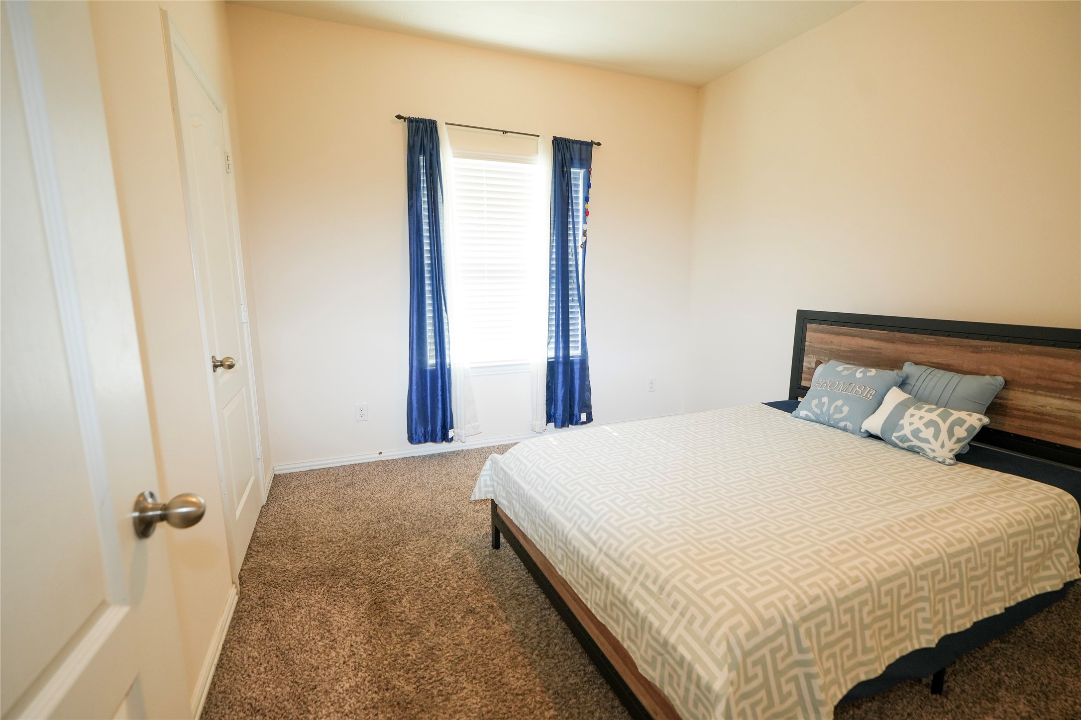 2919 Silverchase Meadows Drive Property Photo 32