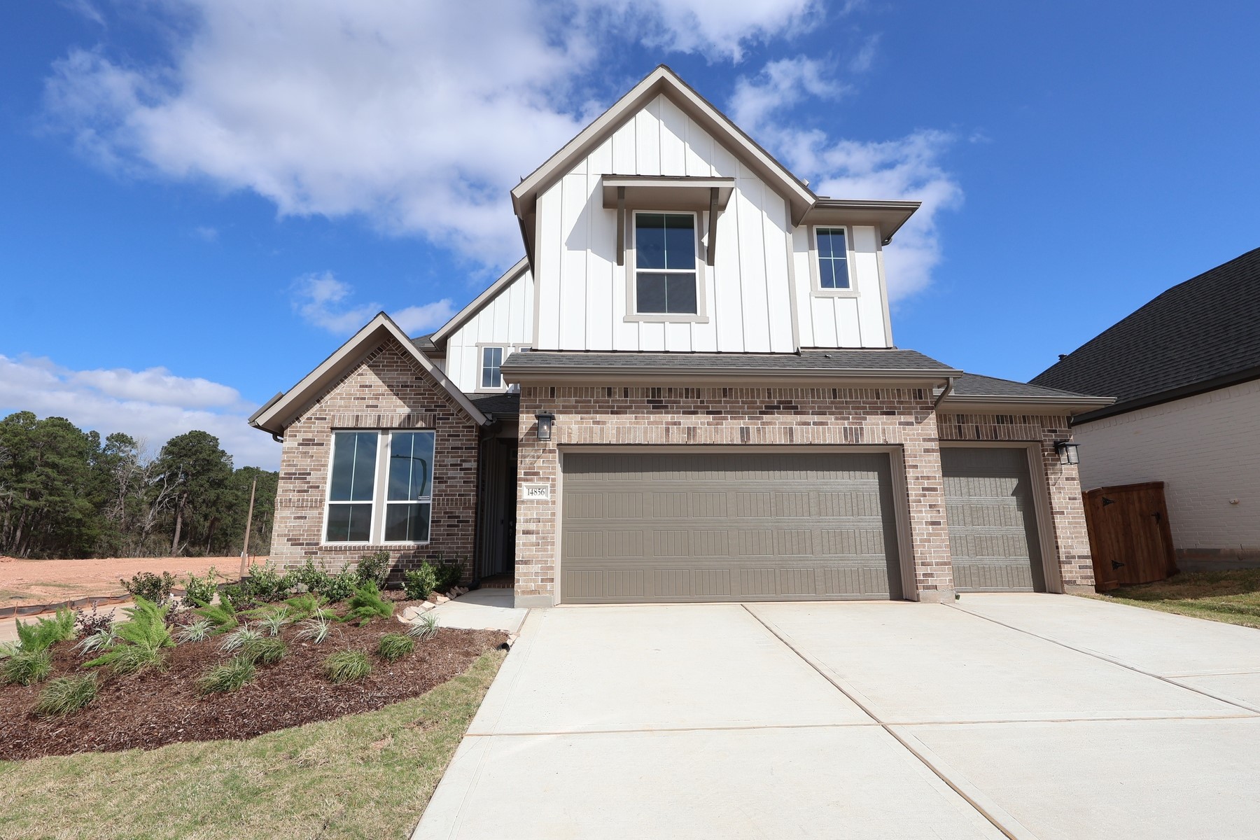14856 Shorthorn Run Lane Property Photo 1