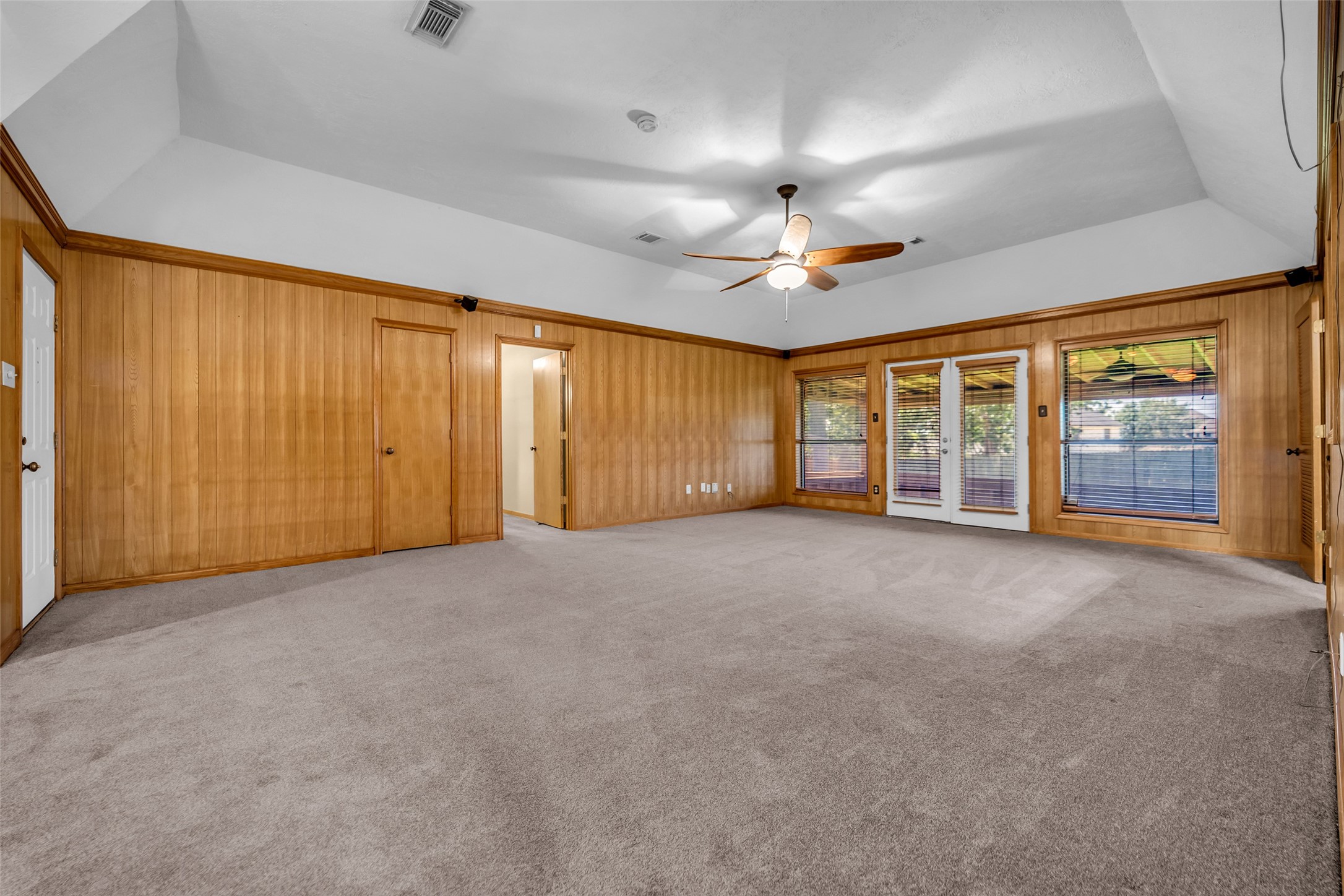 7093 Whispering Wind Drive Property Photo 19