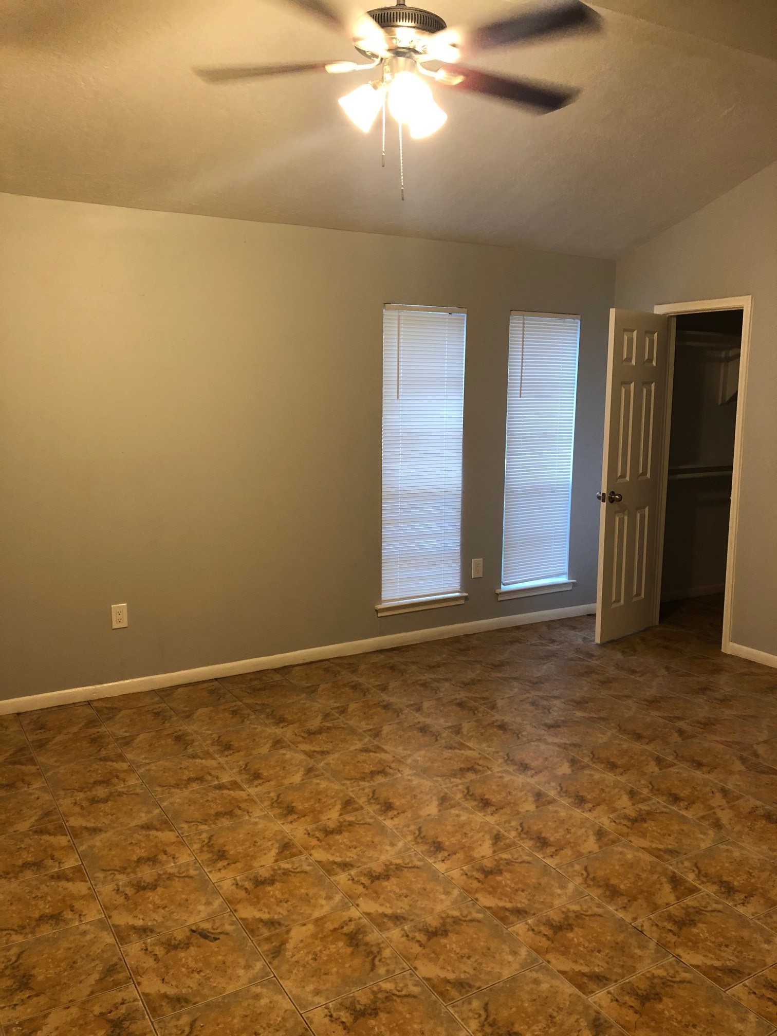 10510 Kiber Drive Property Photo 2
