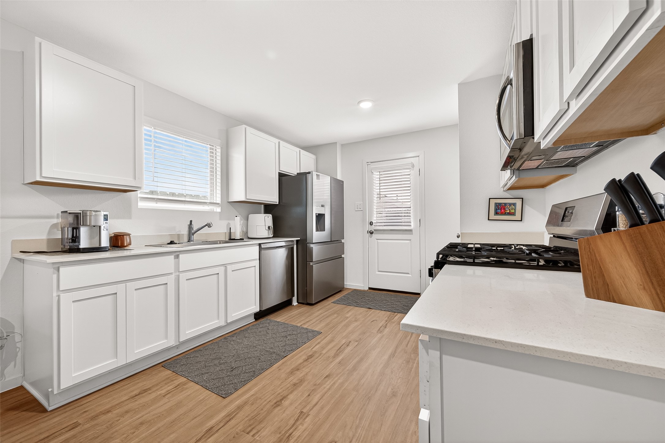17751 Grove Hill Drive Property Photo 13