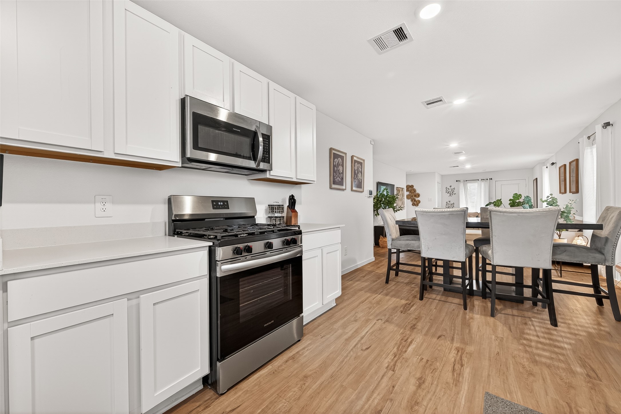 17751 Grove Hill Drive Property Photo 14