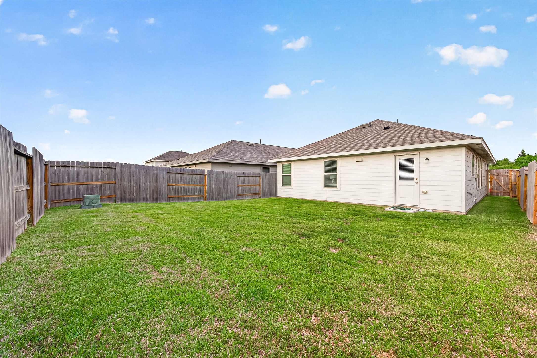 17751 Grove Hill Drive Property Photo 31