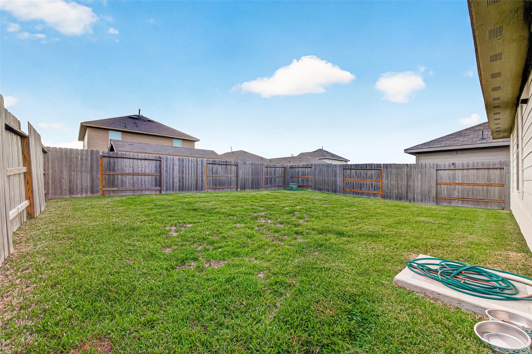 17751 Grove Hill Drive Property Photo 34