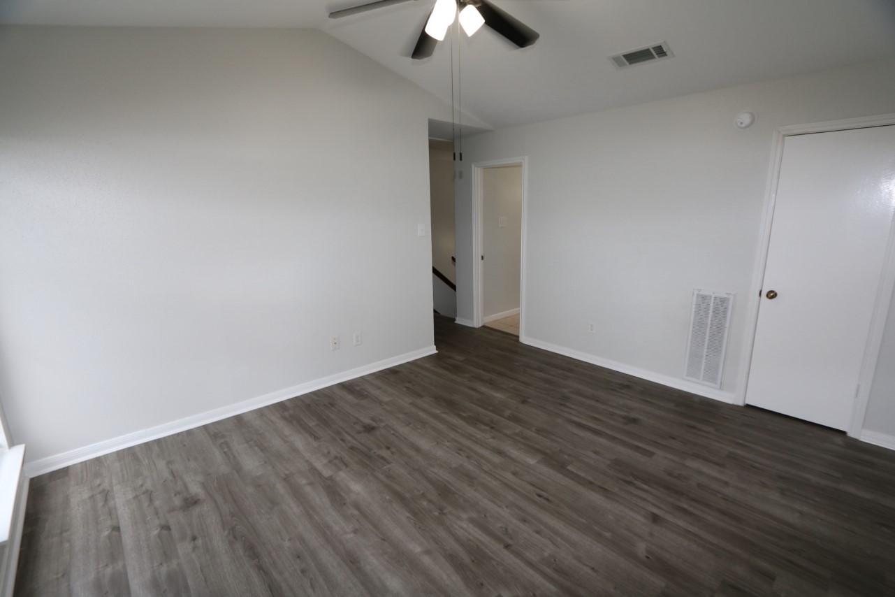 8299 Cambridge Street 1506 Property Photo 10