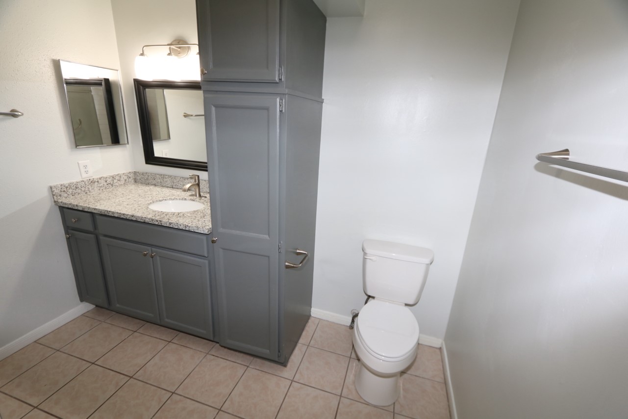 8299 Cambridge Street 1506 Property Photo 11