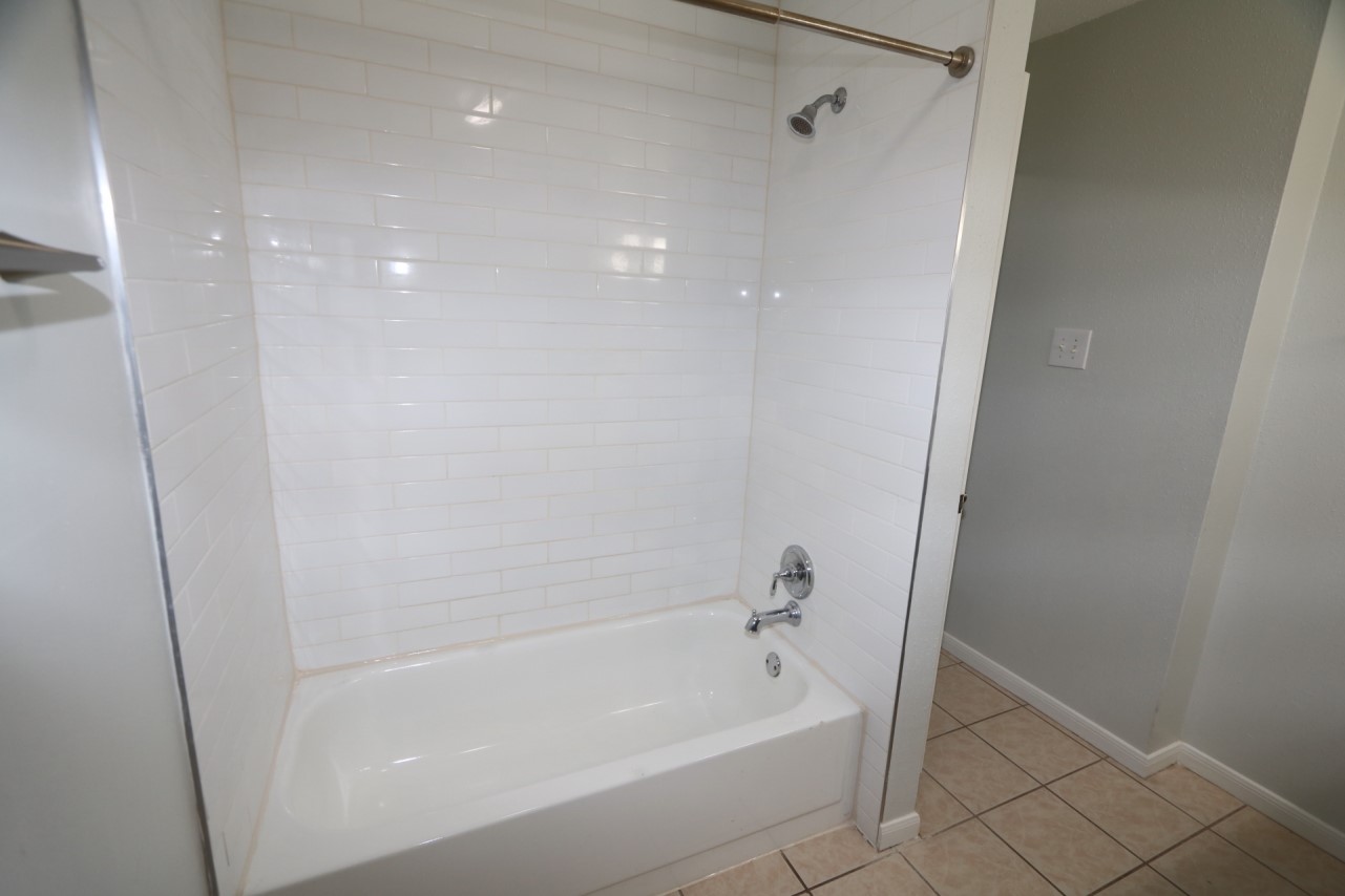 8299 Cambridge Street 1506 Property Photo 12