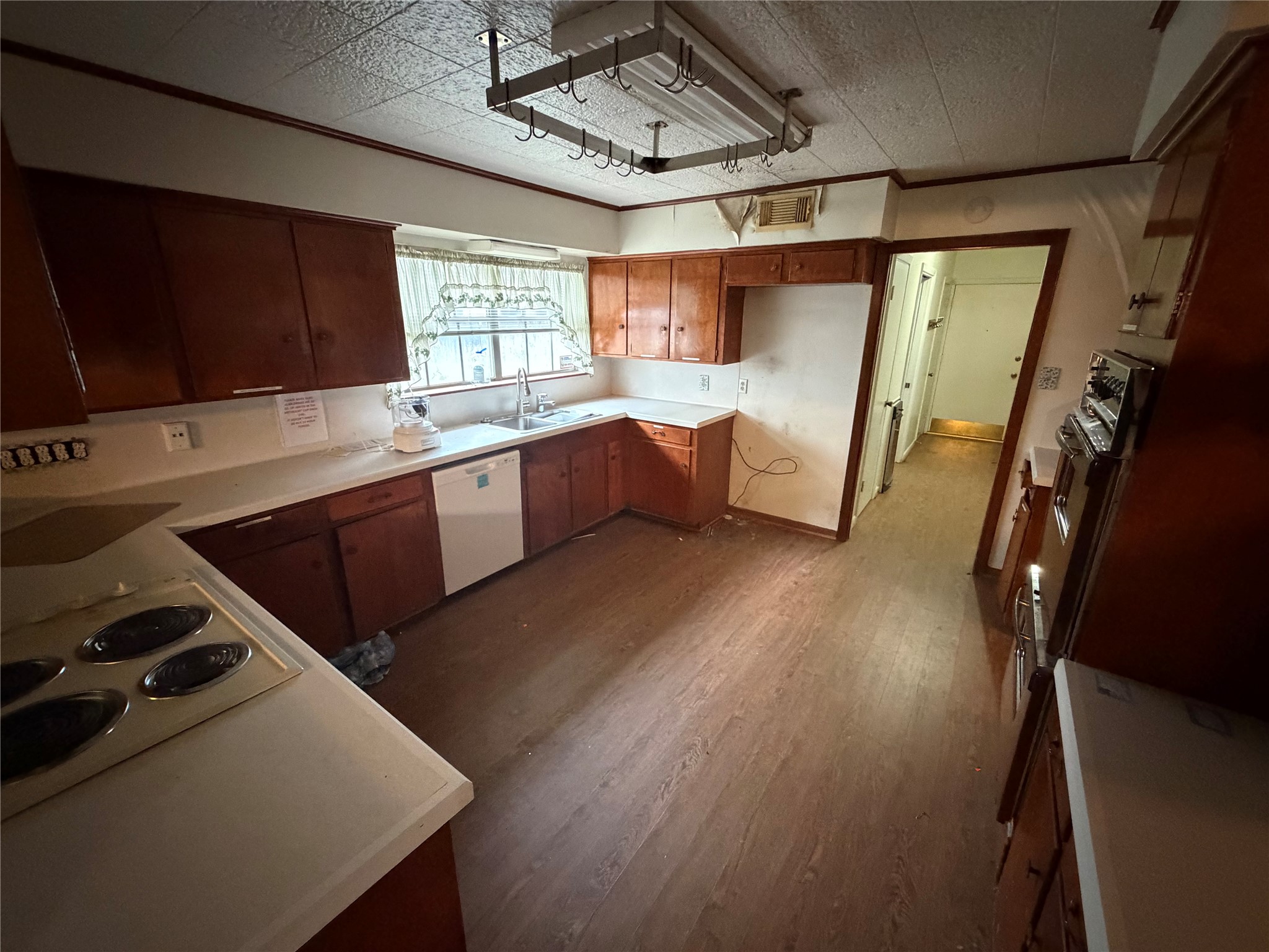 1609 Leggett Drive Property Photo 7