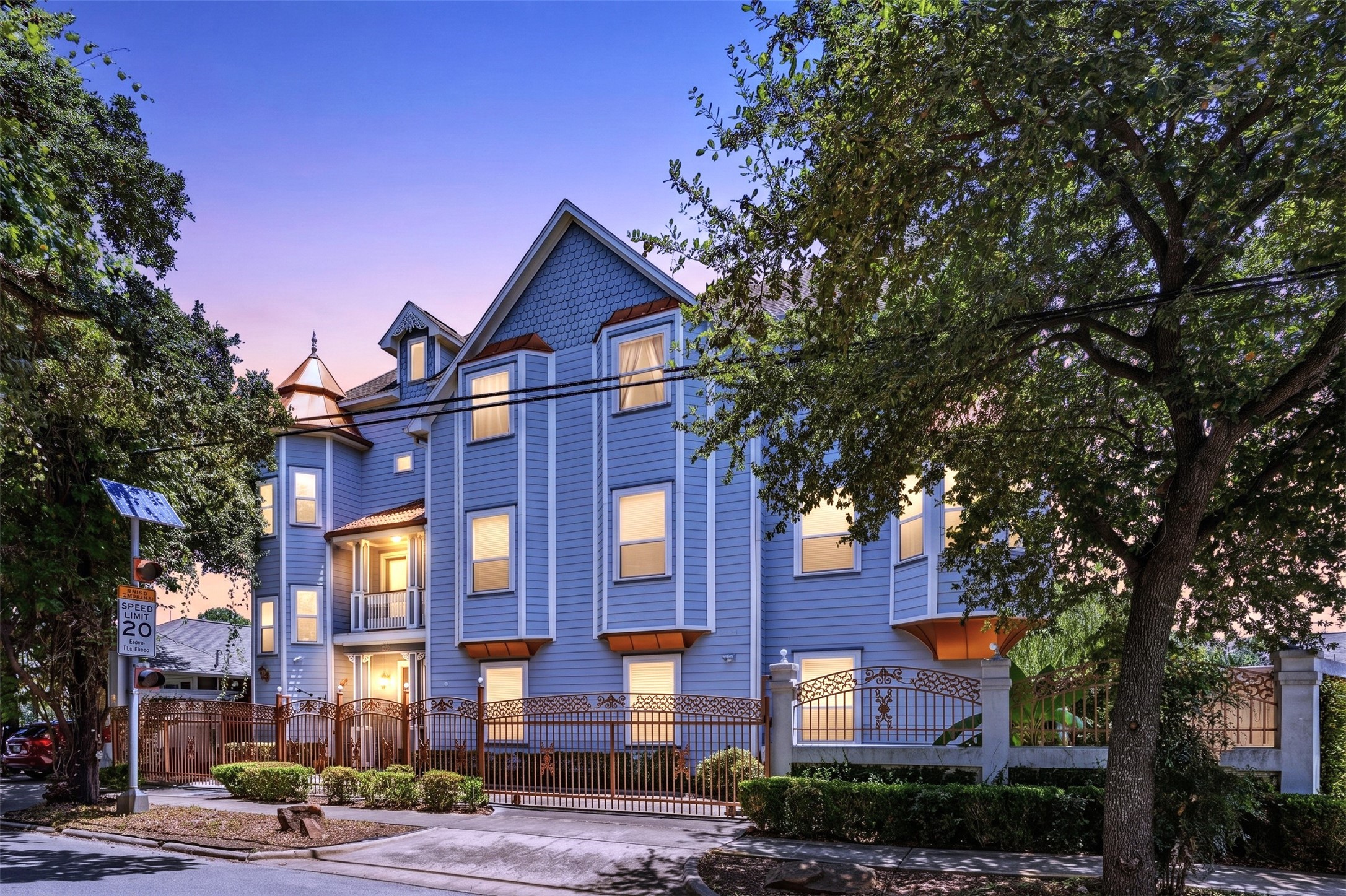 3012 Houston Avenue Property Photo