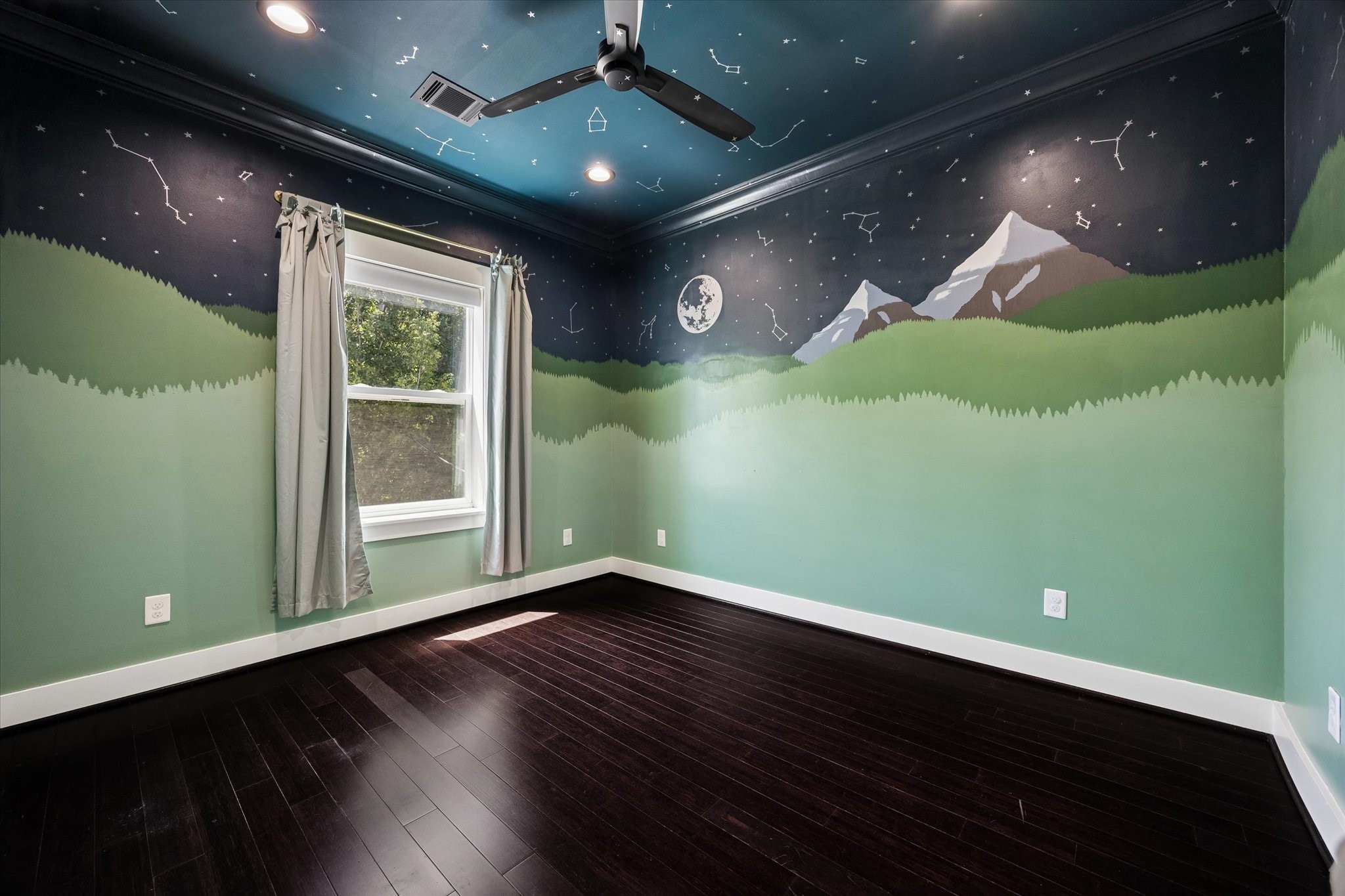 919 Walling Street A Property Photo 25