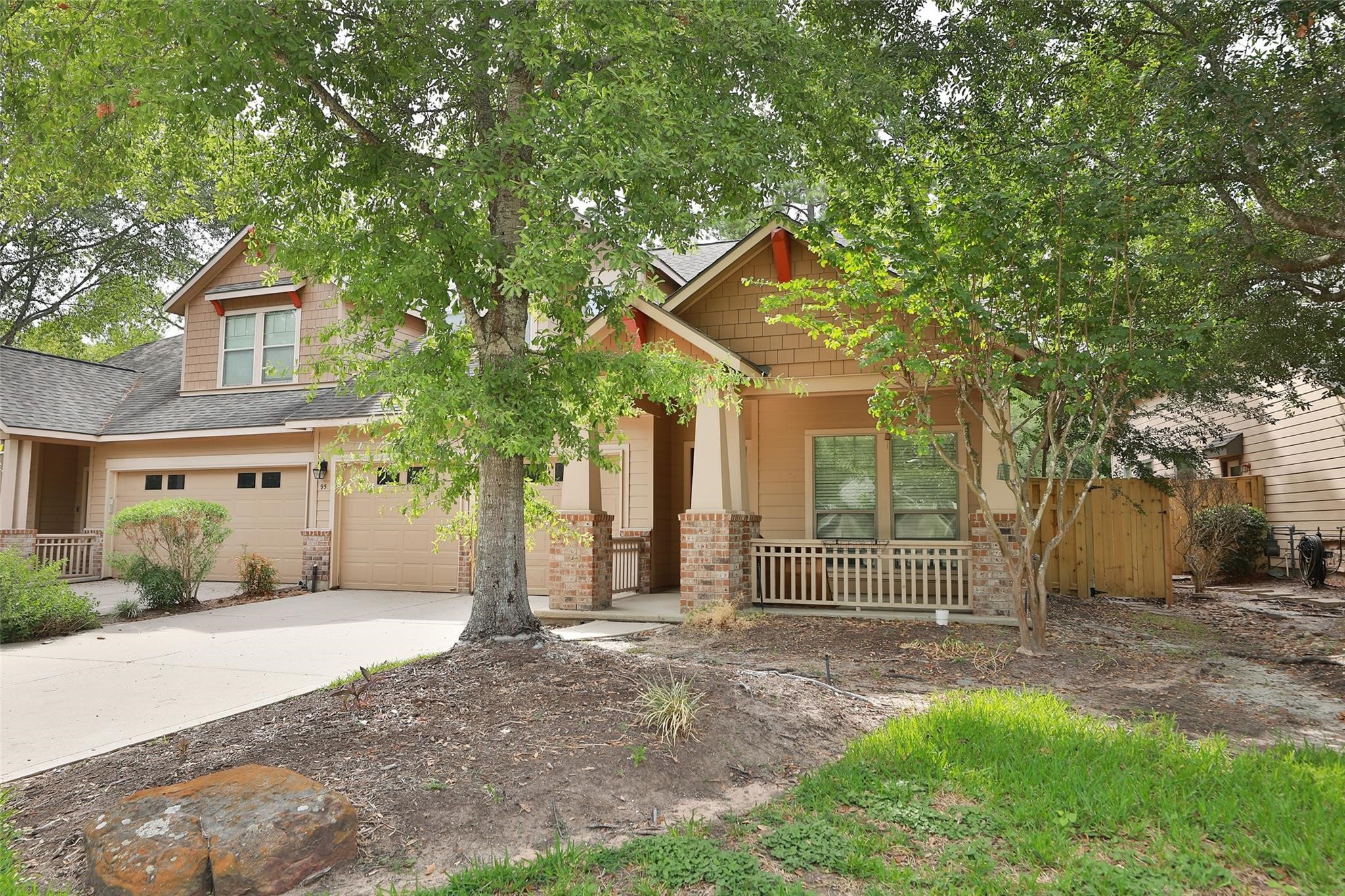 95 Douvaine Court Property Photo 2