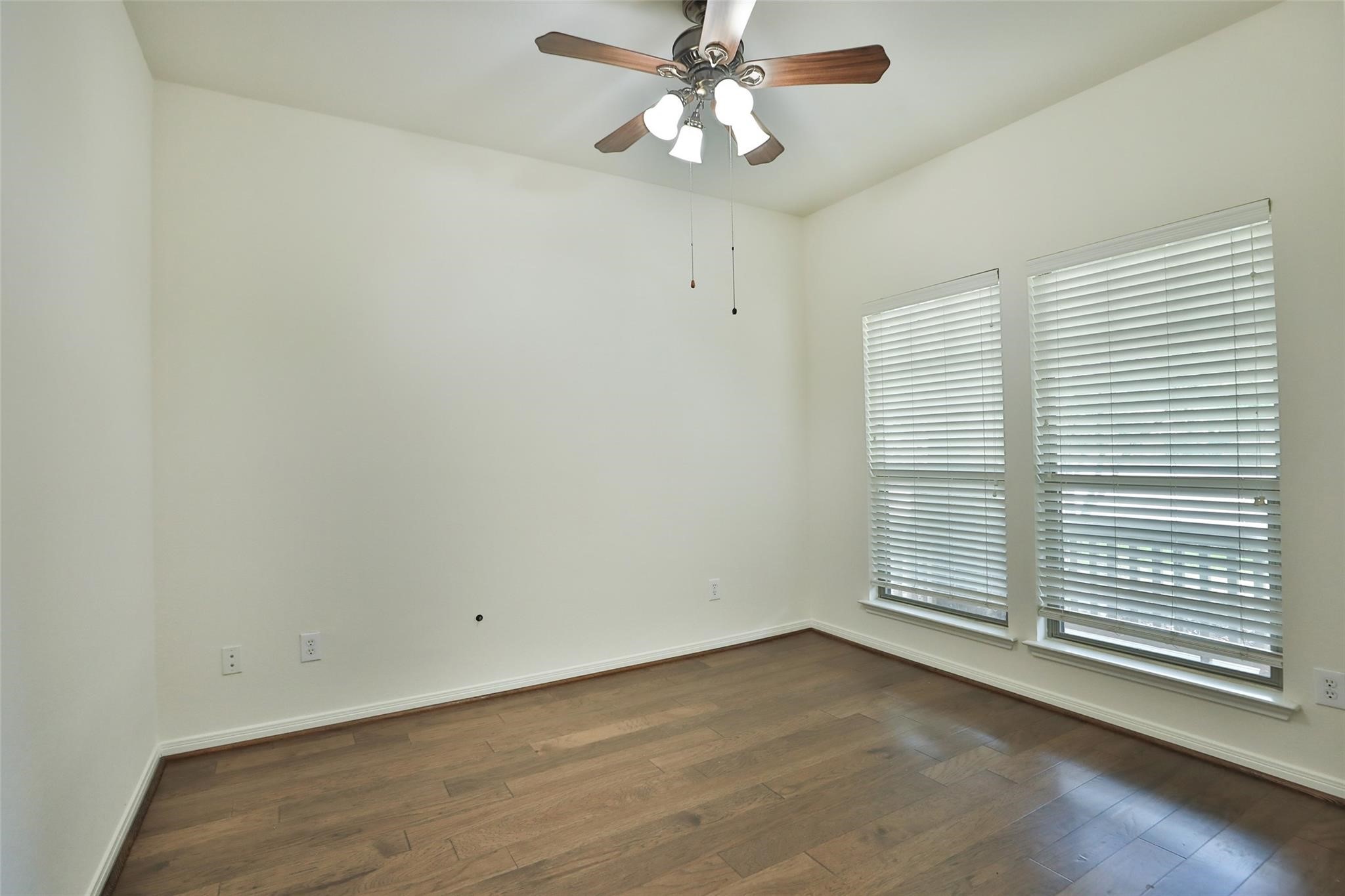 95 Douvaine Court Property Photo 6