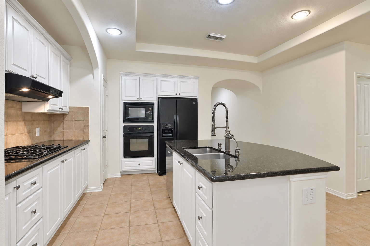 95 Douvaine Court Property Photo 8