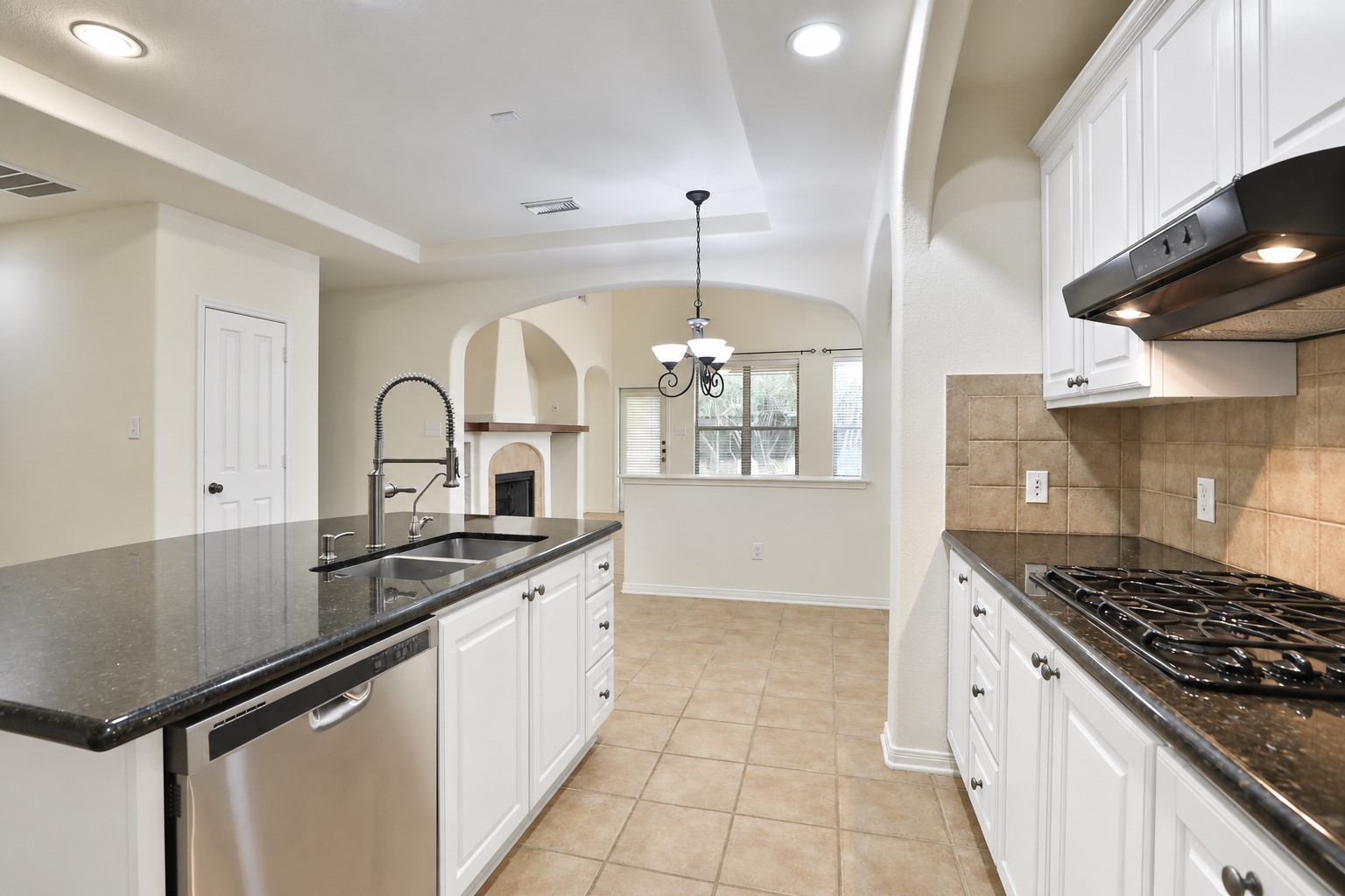 95 Douvaine Court Property Photo 9