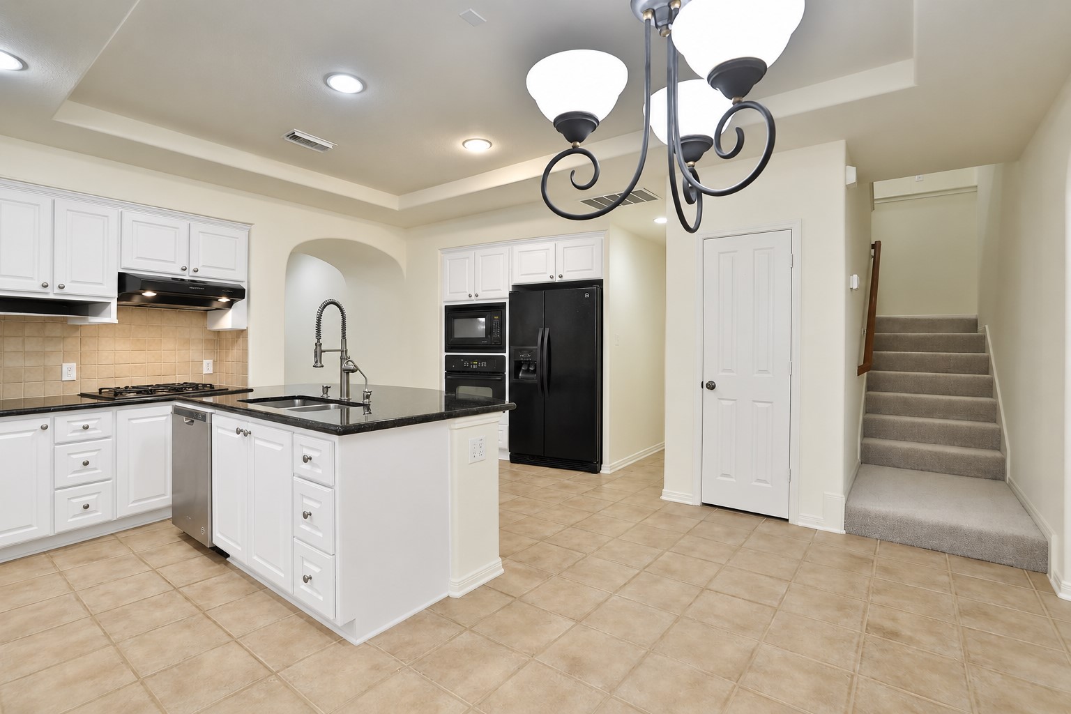 95 Douvaine Court Property Photo 10