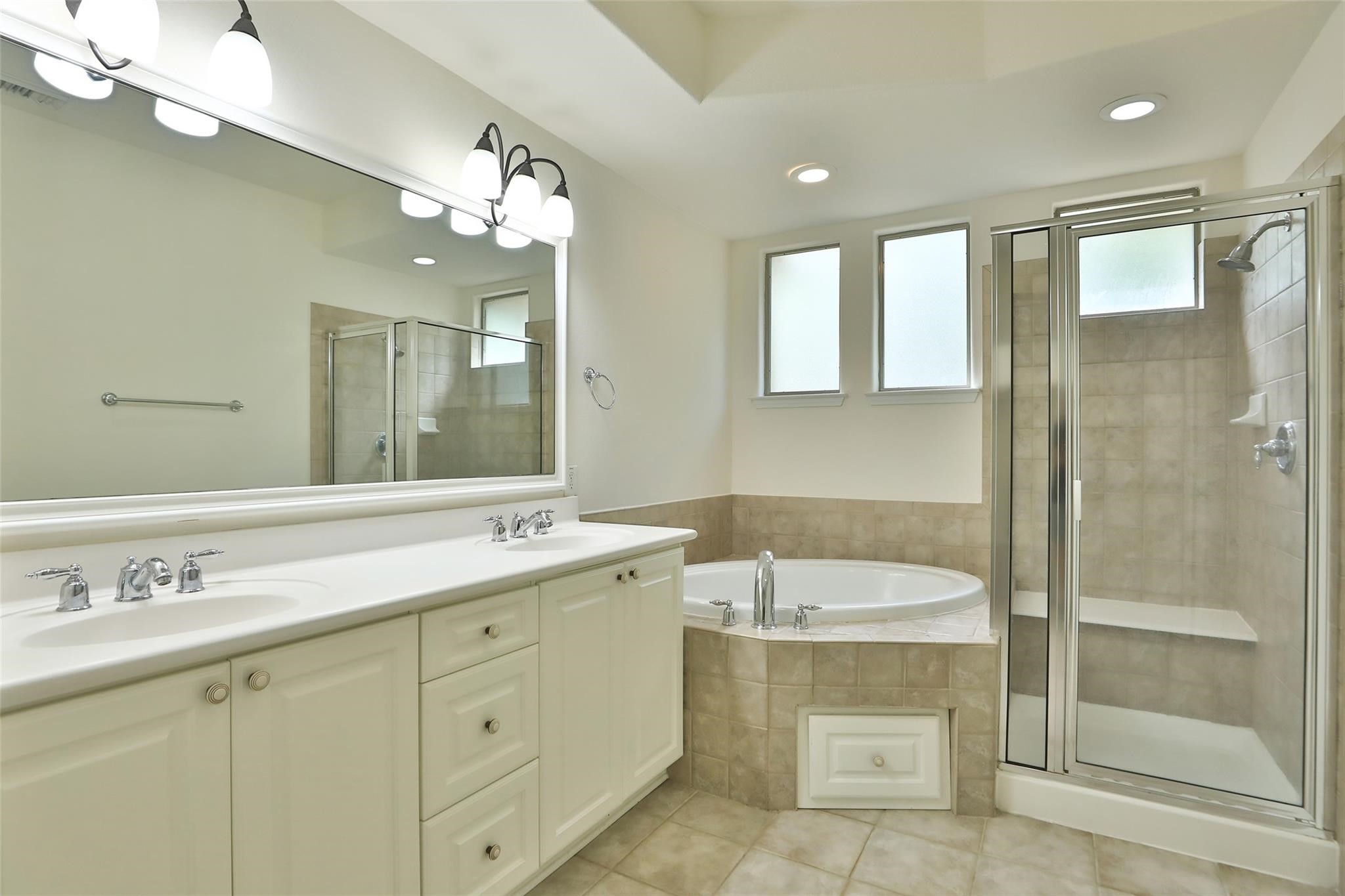 95 Douvaine Court Property Photo 18