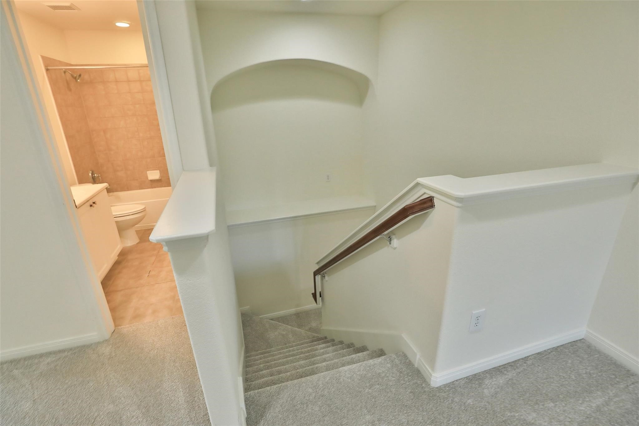 95 Douvaine Court Property Photo 23