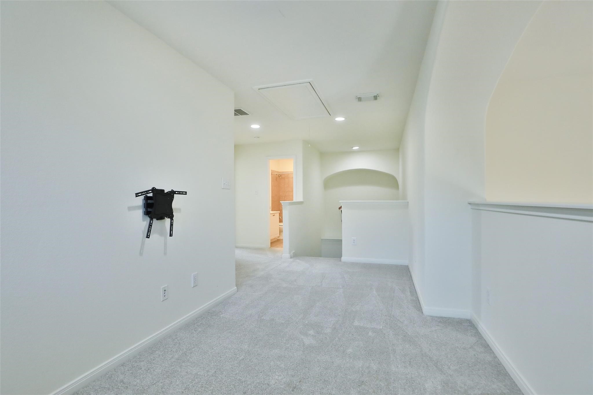 95 Douvaine Court Property Photo 25