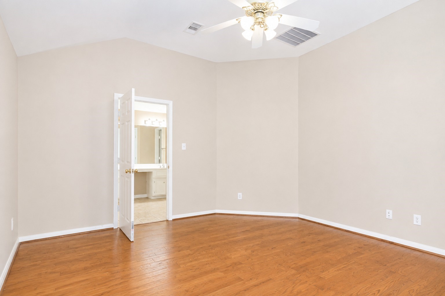22422 Cascade Springs Drive Property Photo 8
