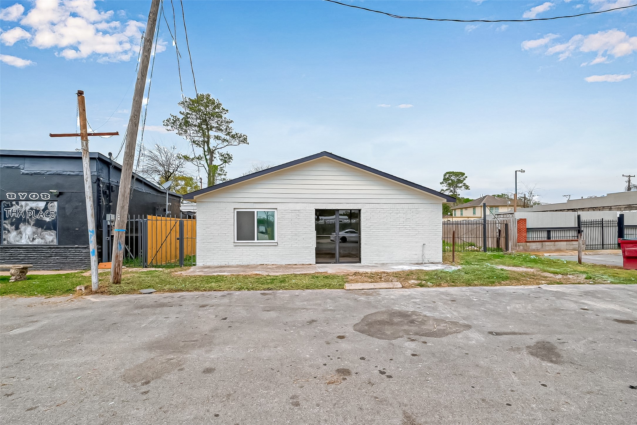 6507 Laura Koppe Road Property Photo 1