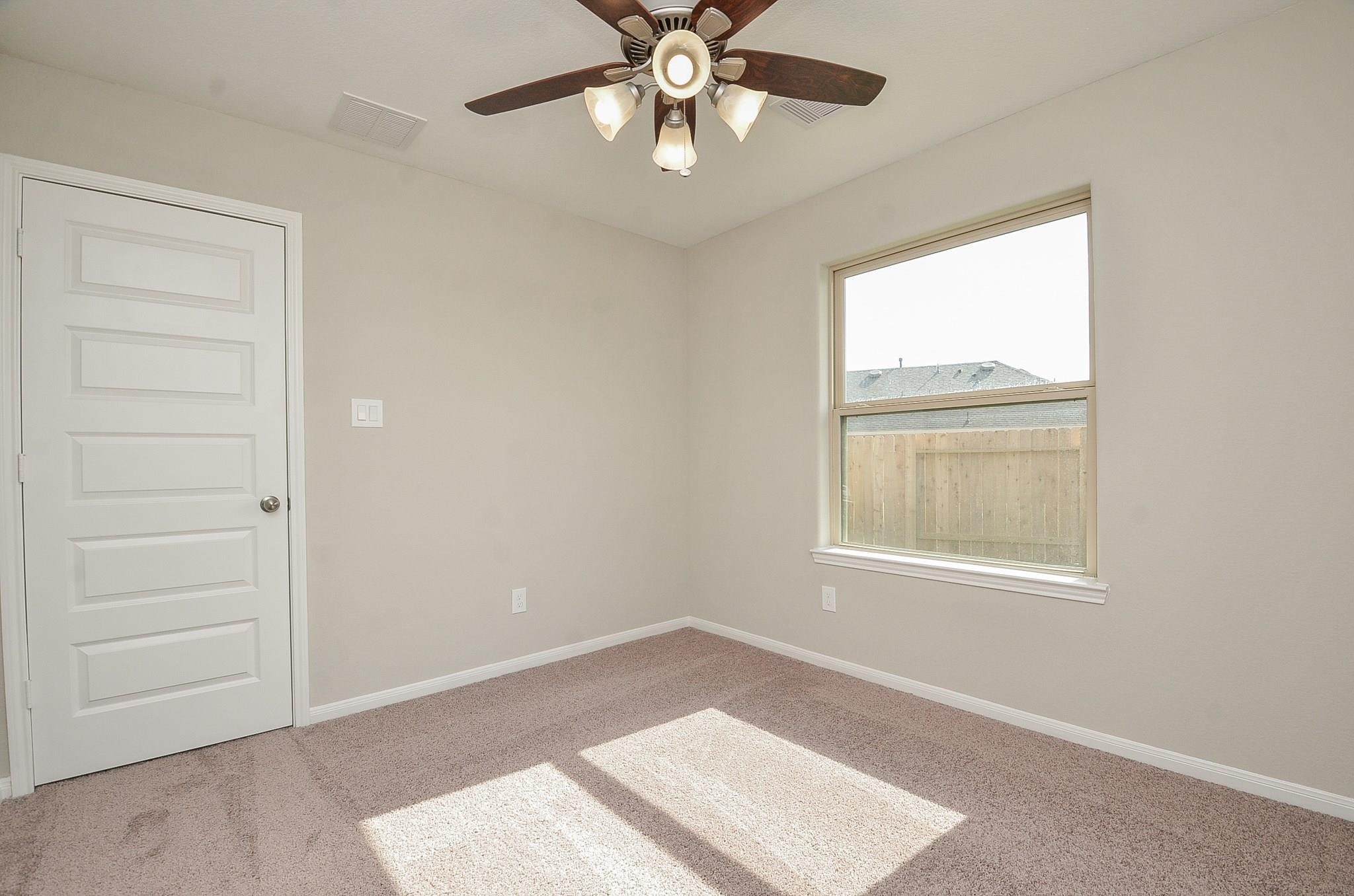 3931 Moreland Branch Lane Property Photo 4