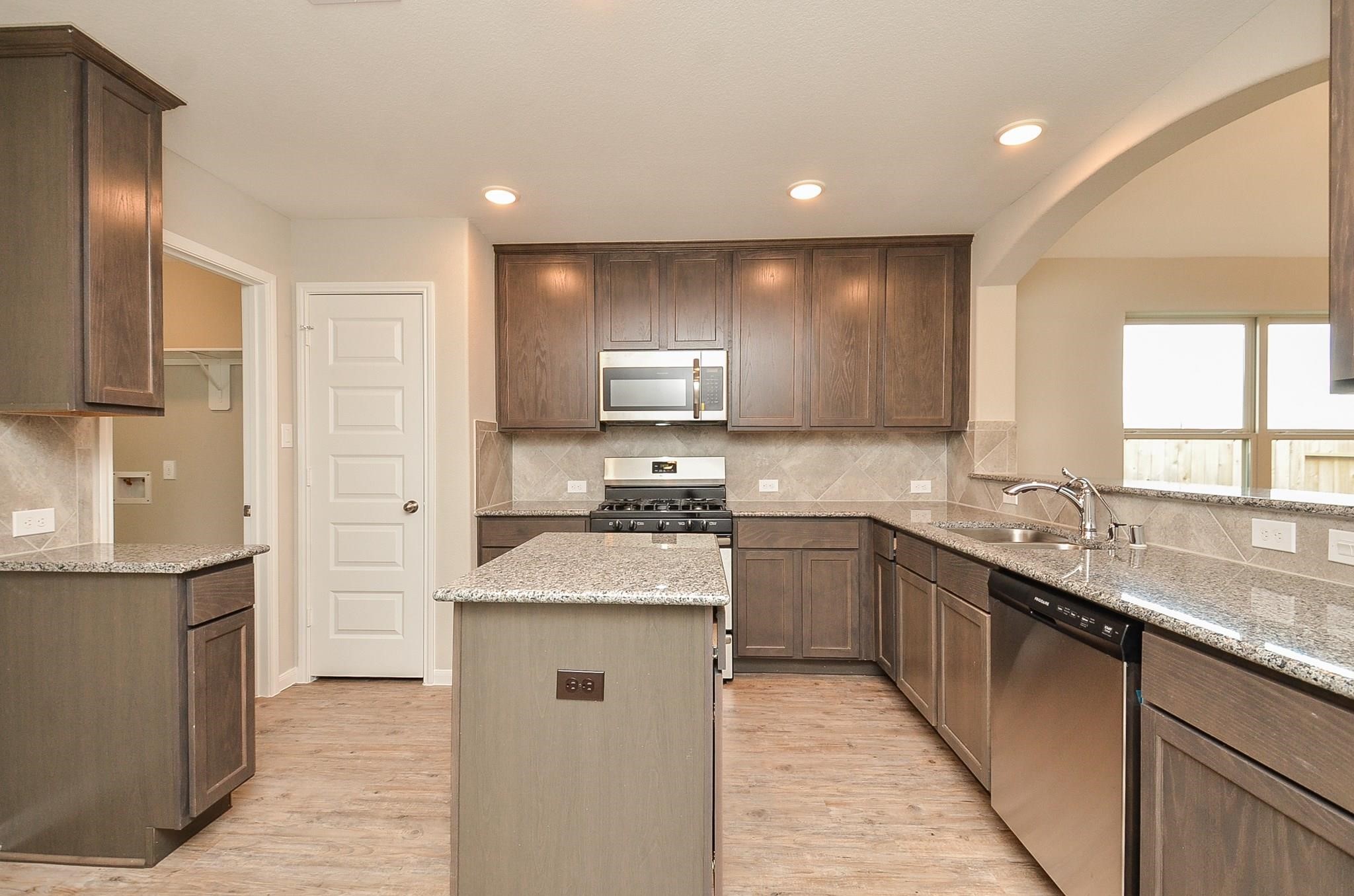 3931 Moreland Branch Lane Property Photo 8