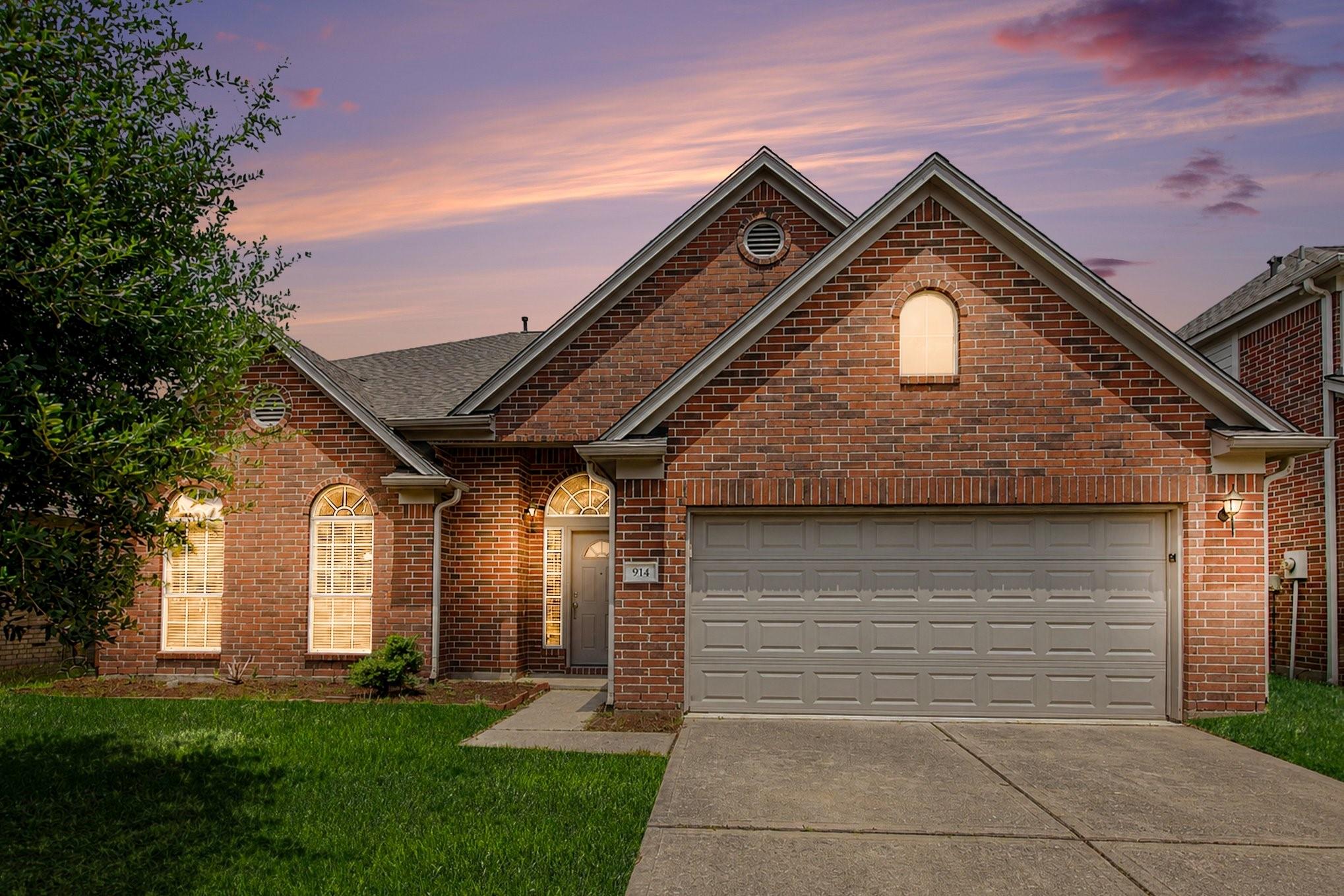 914 Brady Bend Drive Property Photo 1