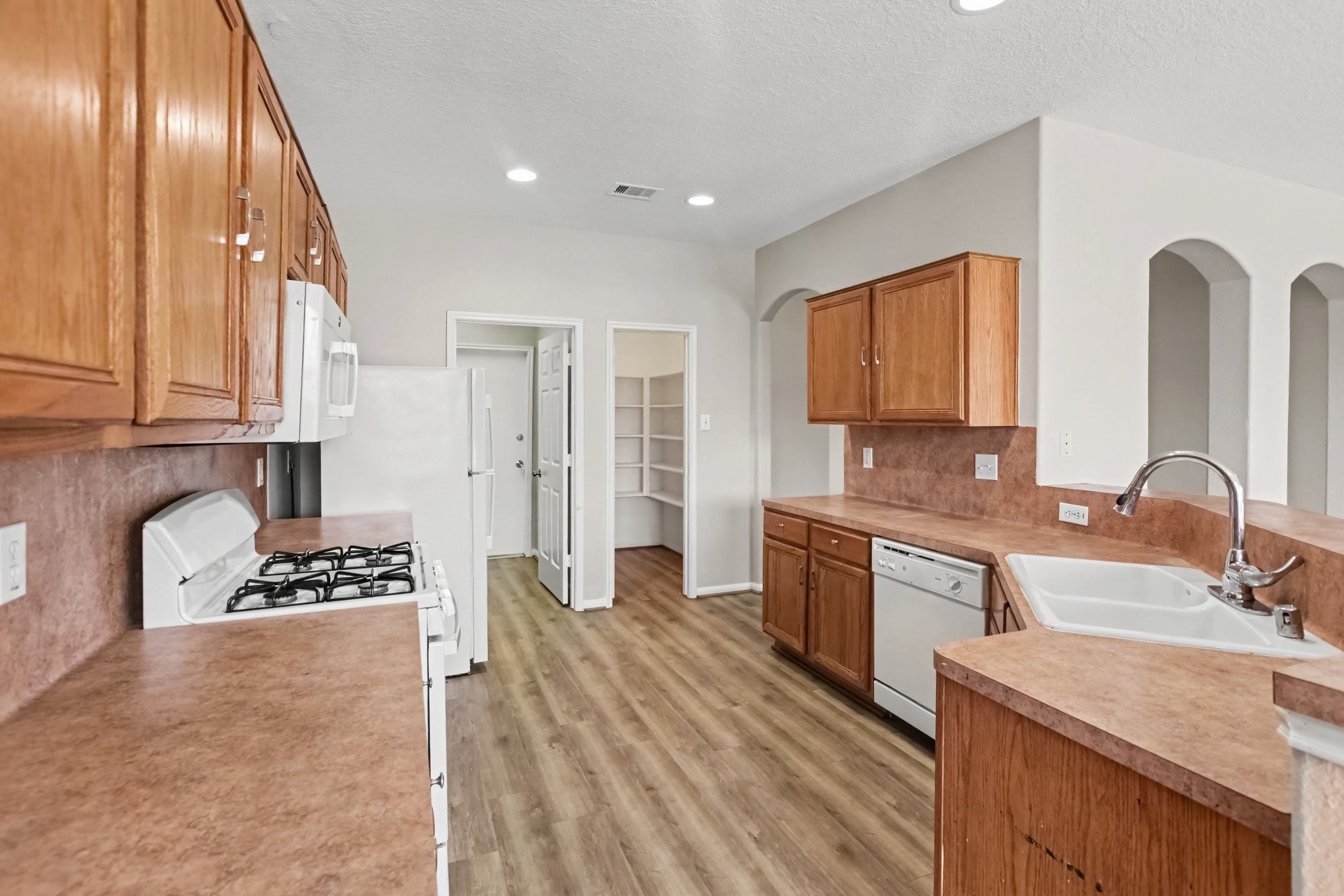 914 Brady Bend Drive Property Photo 11