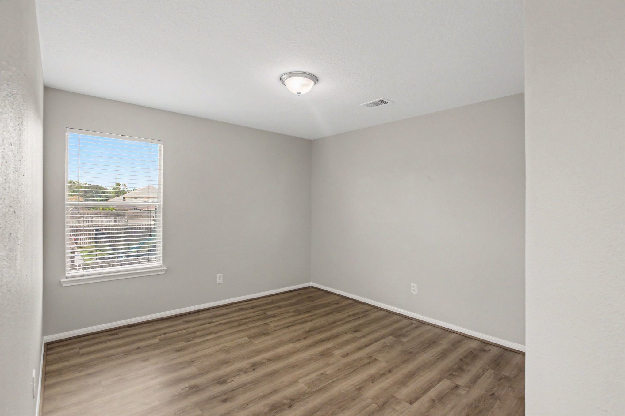 914 Brady Bend Drive Property Photo 19
